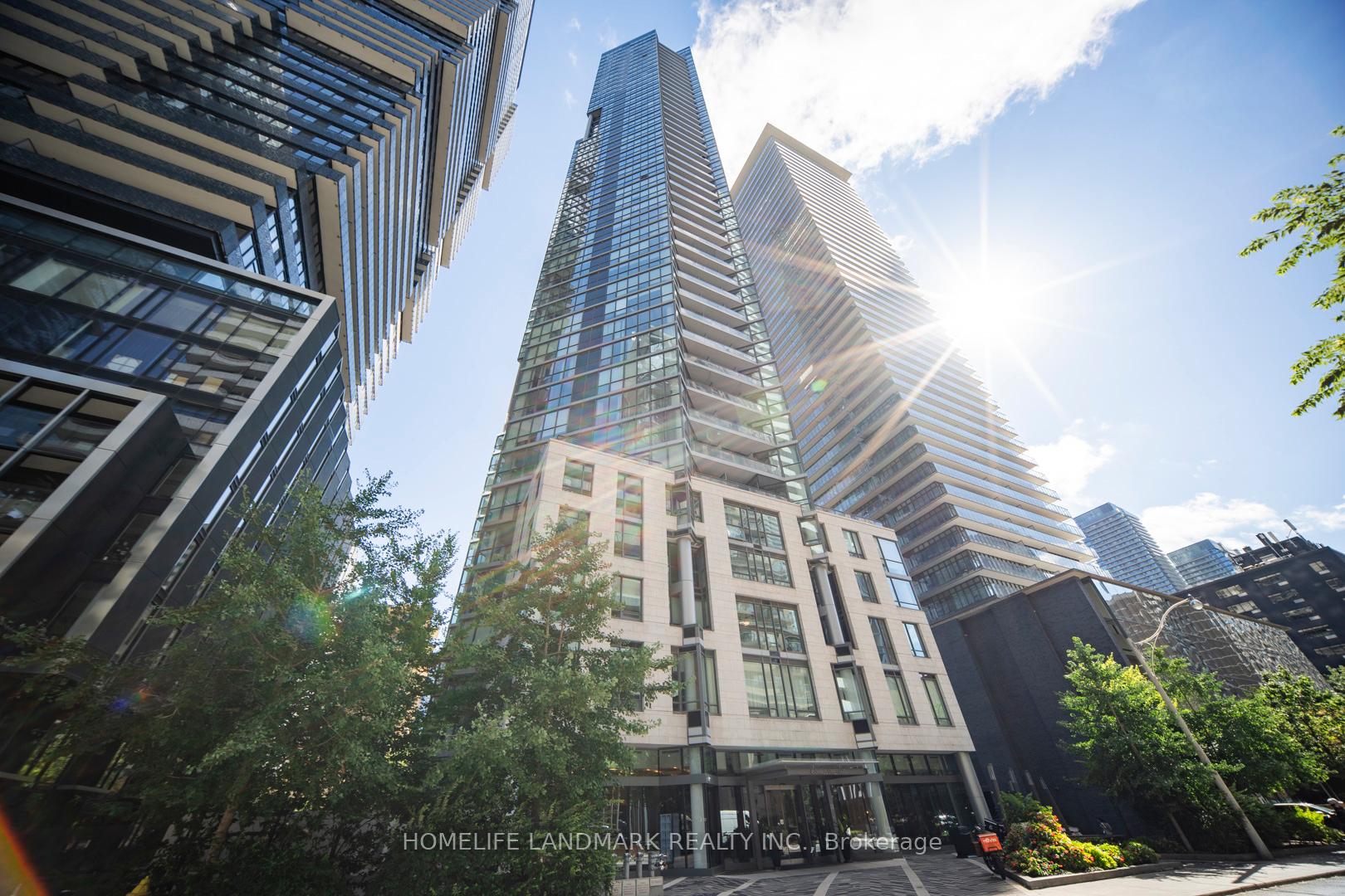 Front of Unit 5202, 45 Charles Street E
