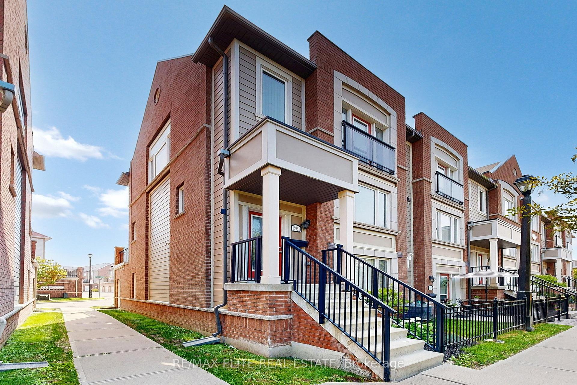 Photo 5 of 15931 Bayview Avenue, Aurora, Bayview Northeast — HOMEH