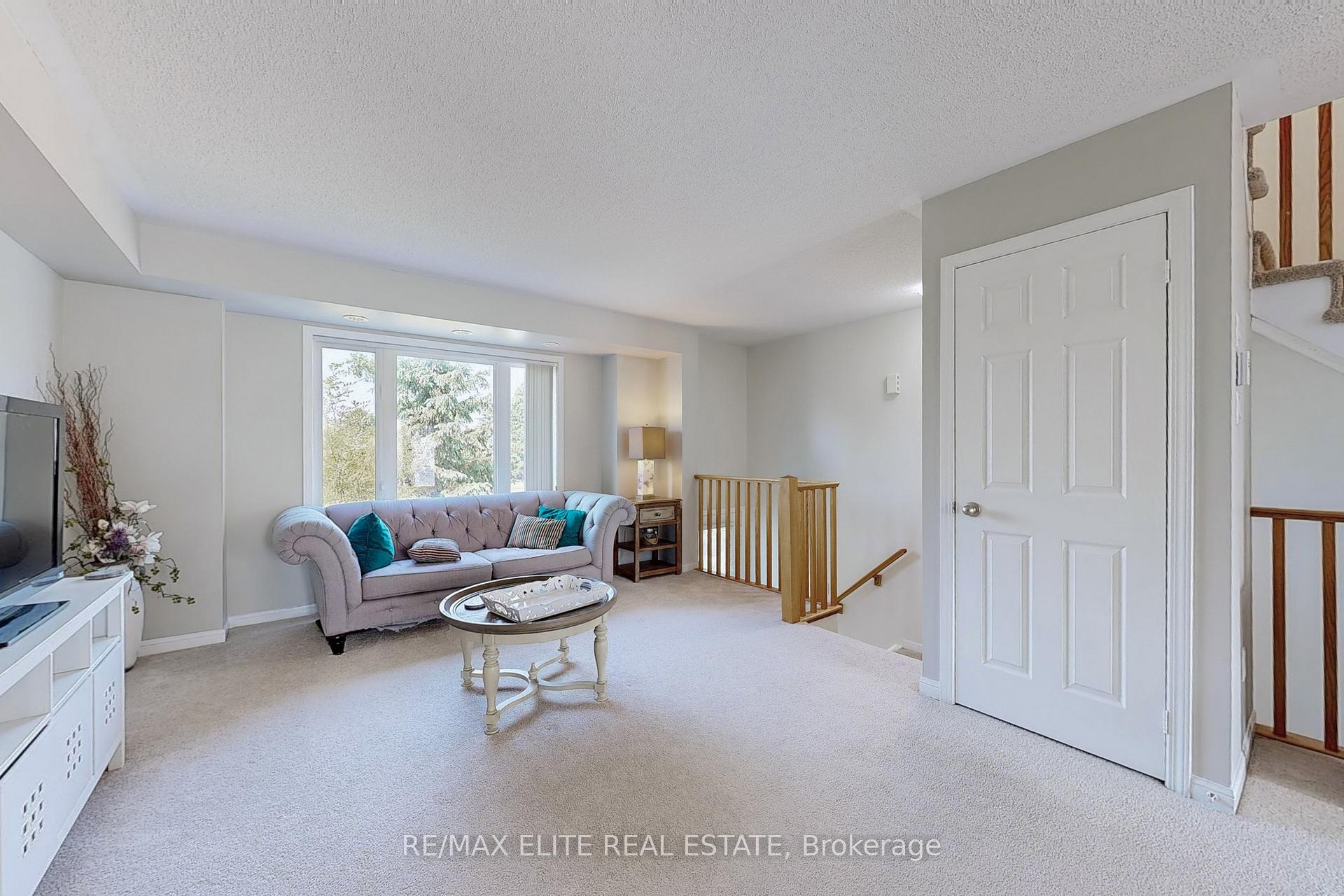 Photo 7 of 15931 Bayview Avenue, Aurora, Bayview Northeast — HOMEH