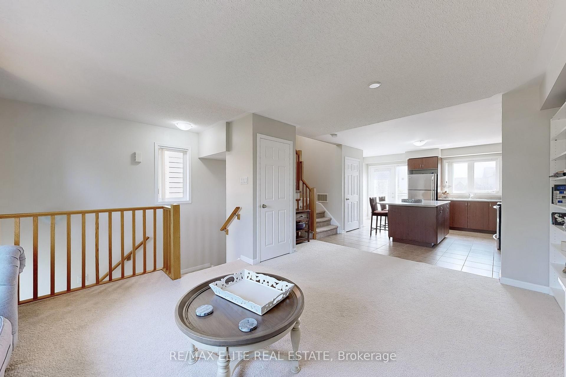 Photo 9 of 15931 Bayview Avenue, Aurora, Bayview Northeast — HOMEH
