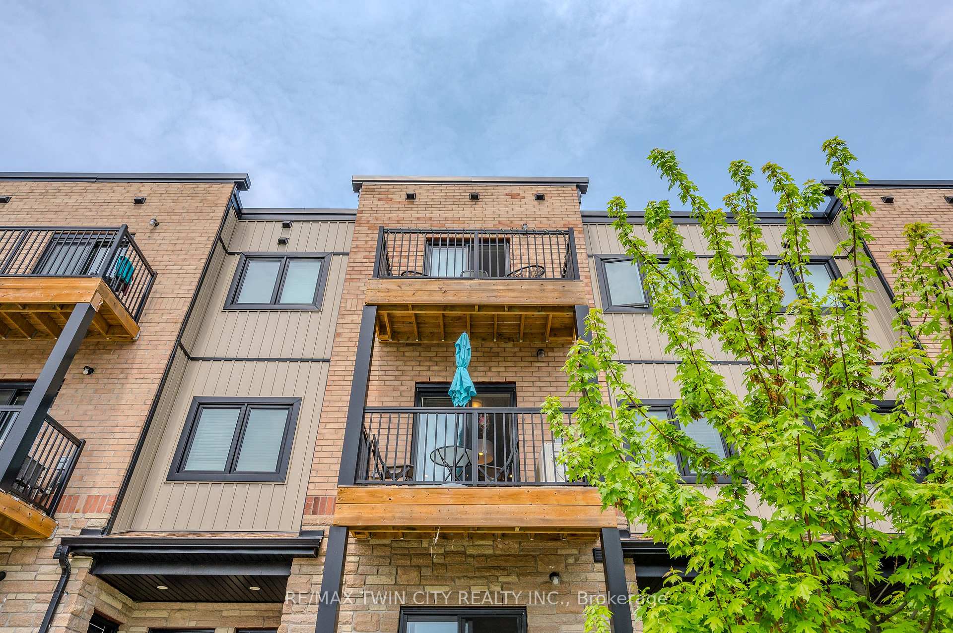 Photo 3 of Unit 5, 164 Heiman Street, Kitchener — HOMEH