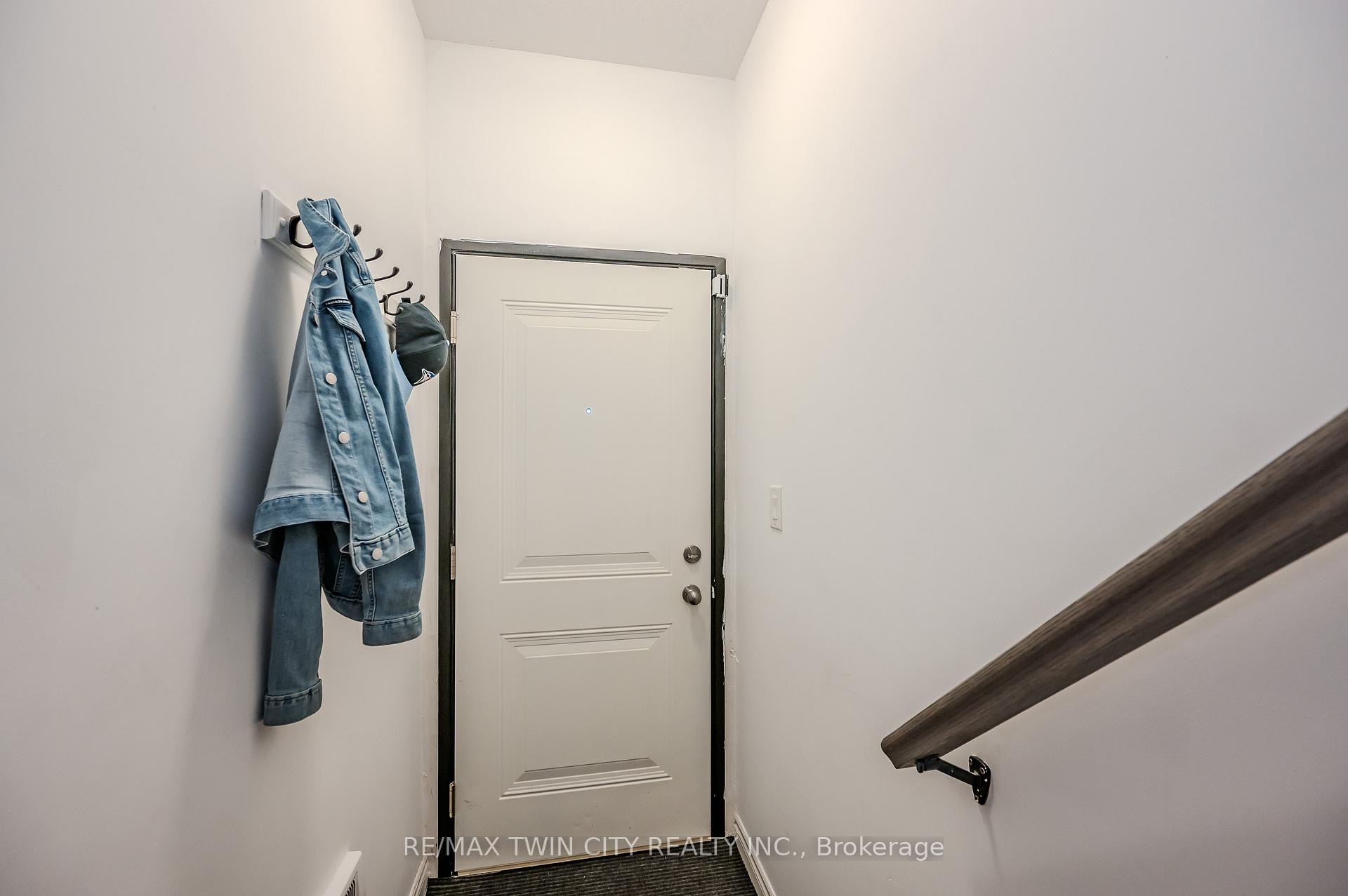Photo 6 of Unit 5, 164 Heiman Street, Kitchener — HOMEH