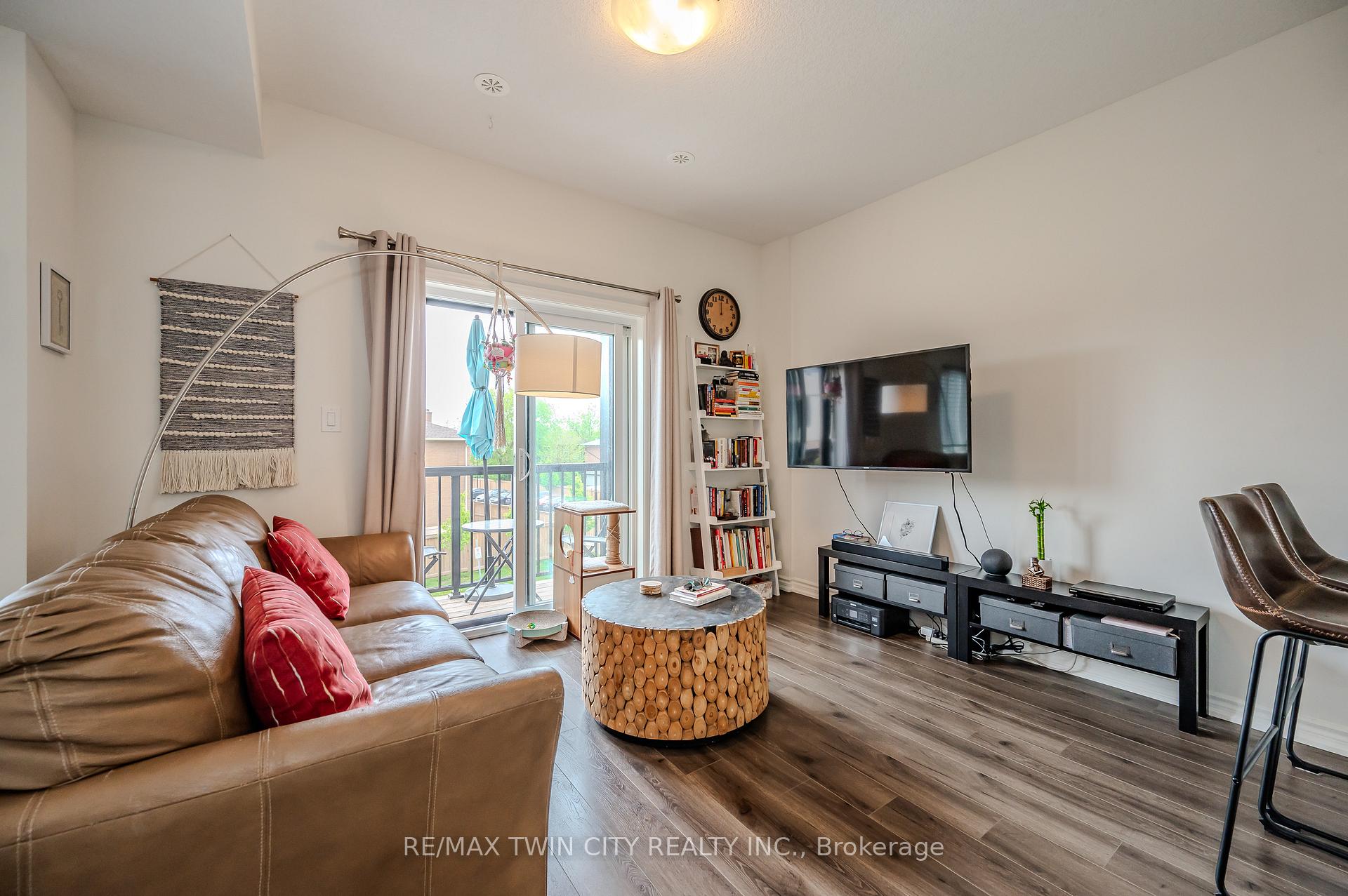 Photo 16 of Unit 5, 164 Heiman Street, Kitchener — HOMEH