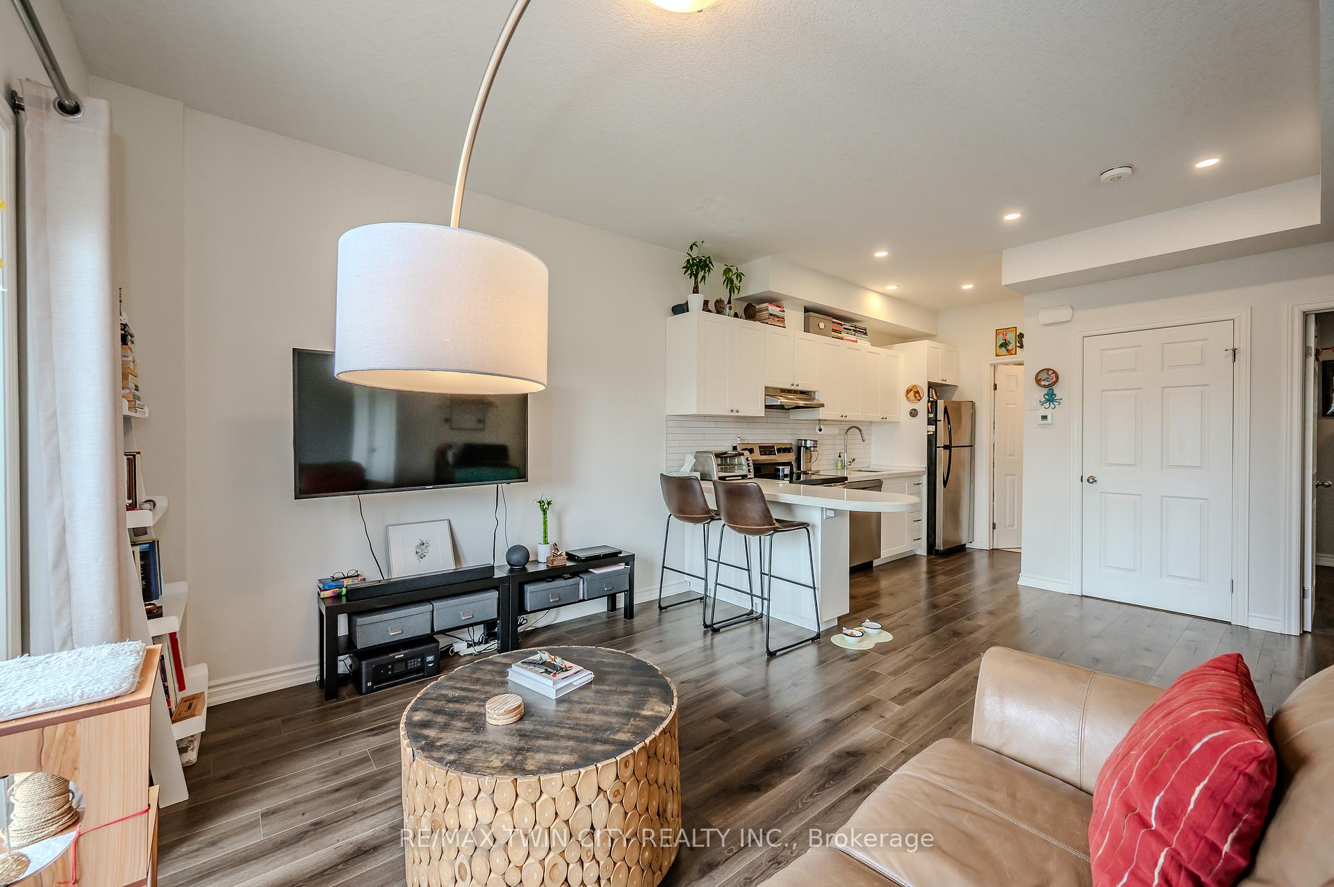 Photo 19 of Unit 5, 164 Heiman Street, Kitchener — HOMEH