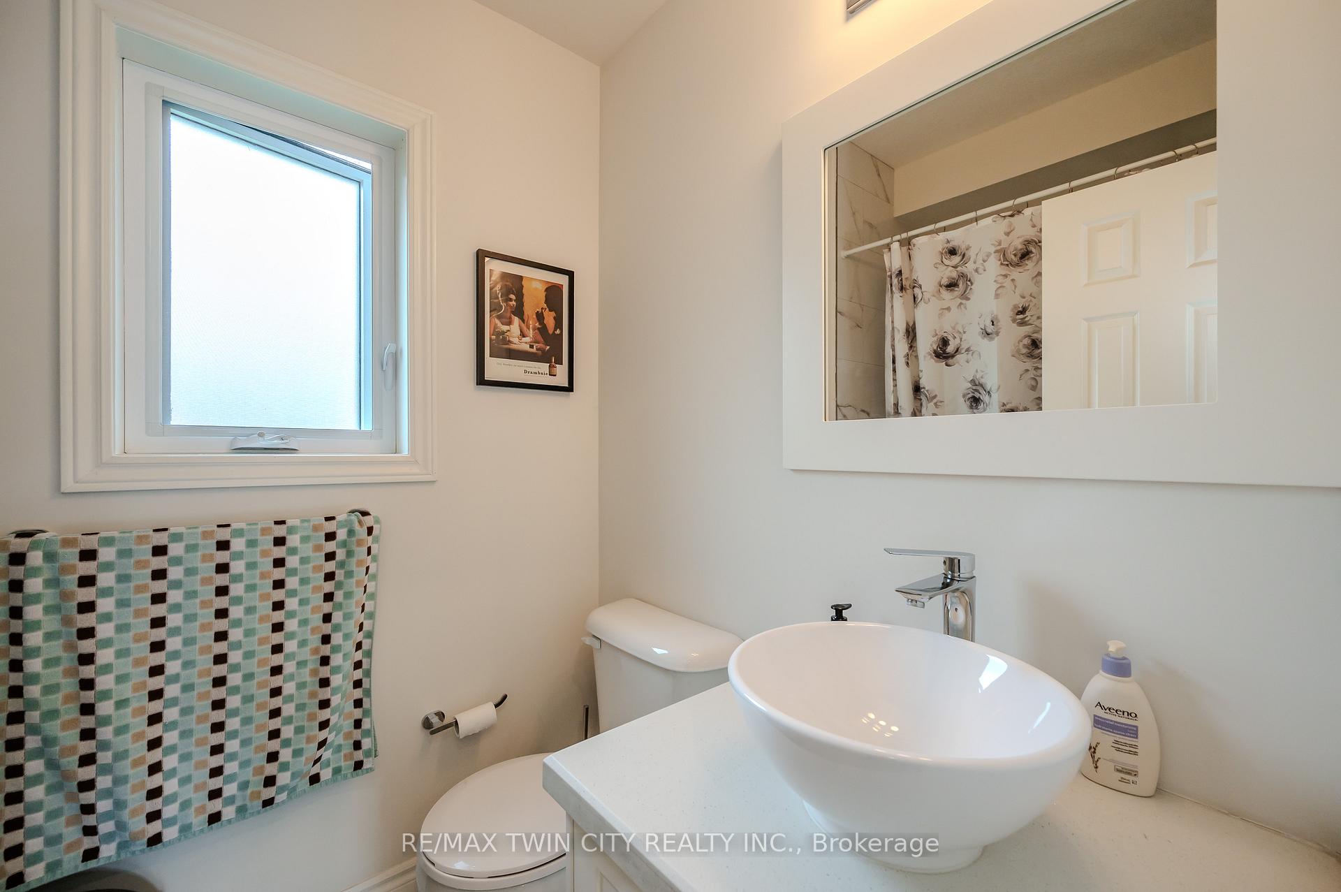 Photo 22 of Unit 5, 164 Heiman Street, Kitchener — HOMEH