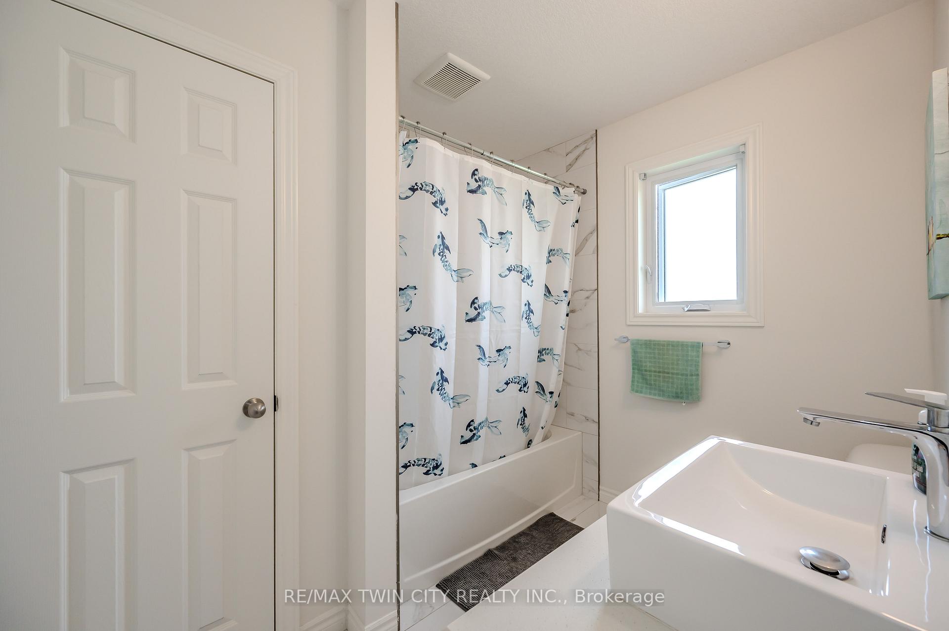 Photo 36 of Unit 5, 164 Heiman Street, Kitchener — HOMEH