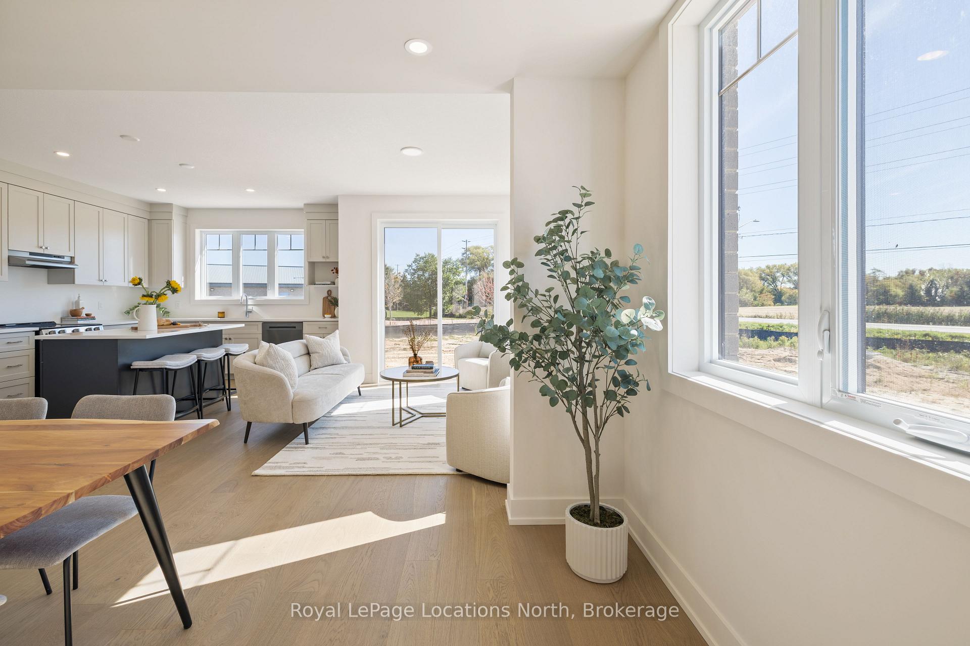 Photo 6 of 42 Swain Crescent, Collingwood — HOMEH