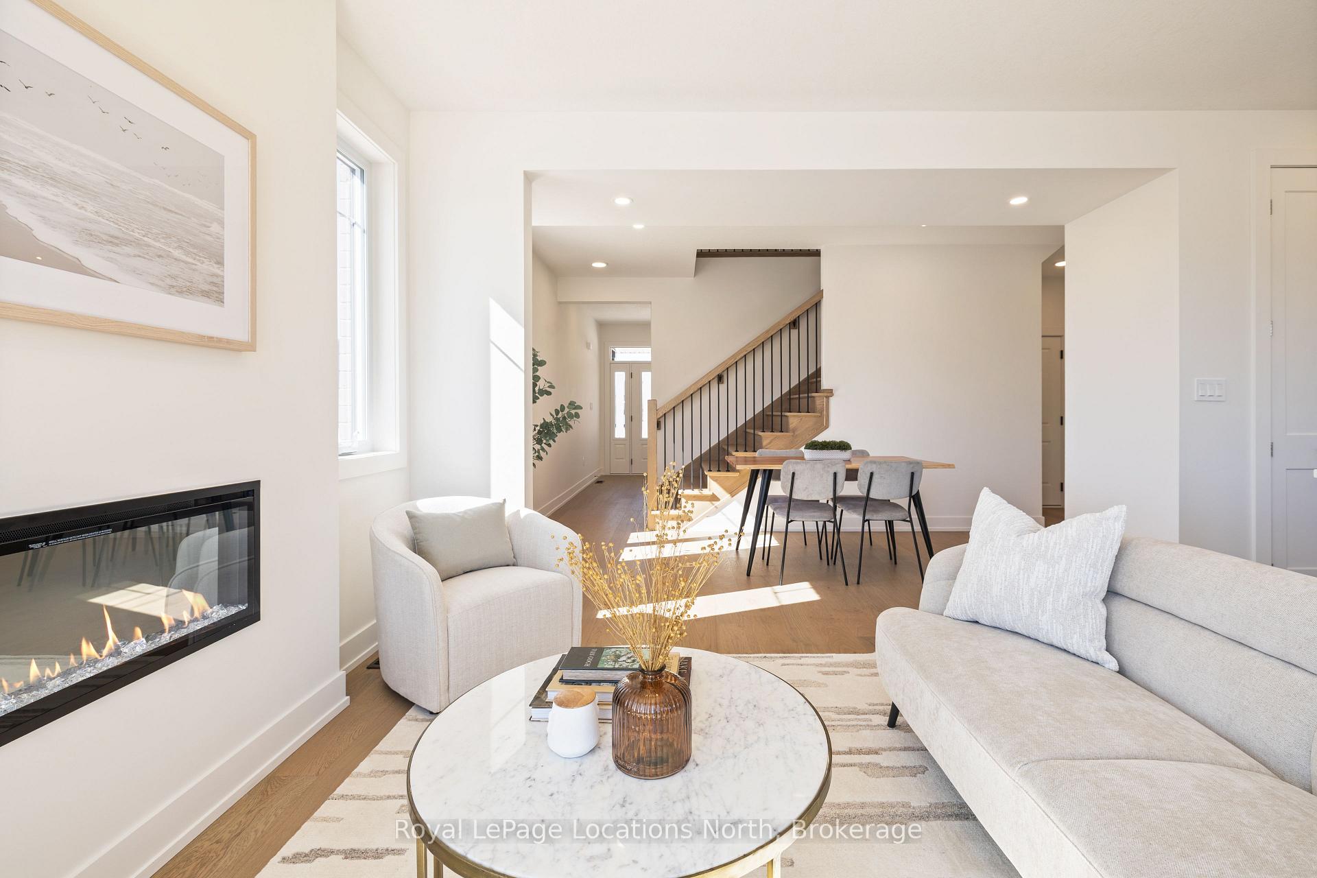Photo 13 of 42 Swain Crescent, Collingwood — HOMEH