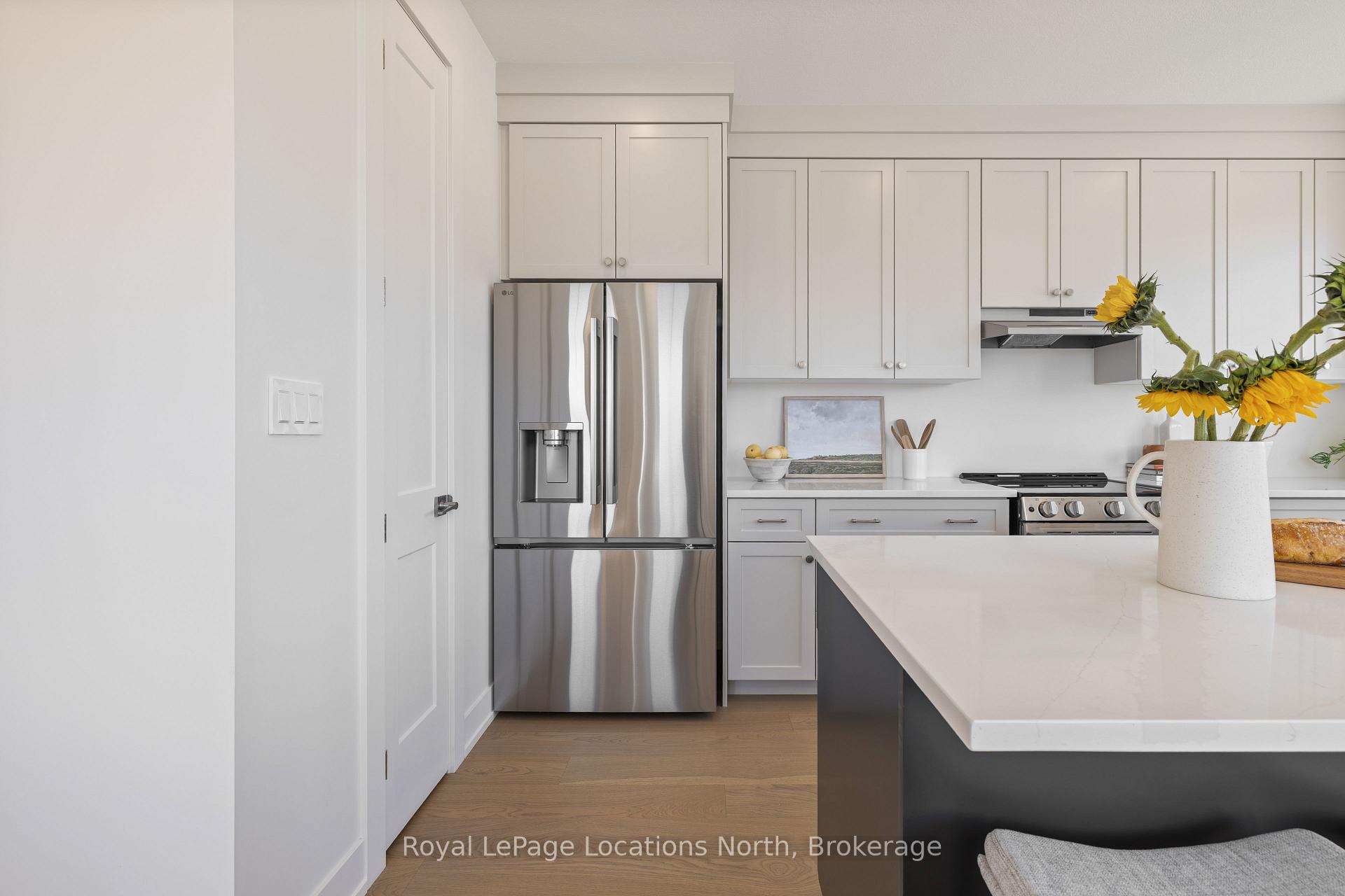 Photo 15 of 42 Swain Crescent, Collingwood — HOMEH