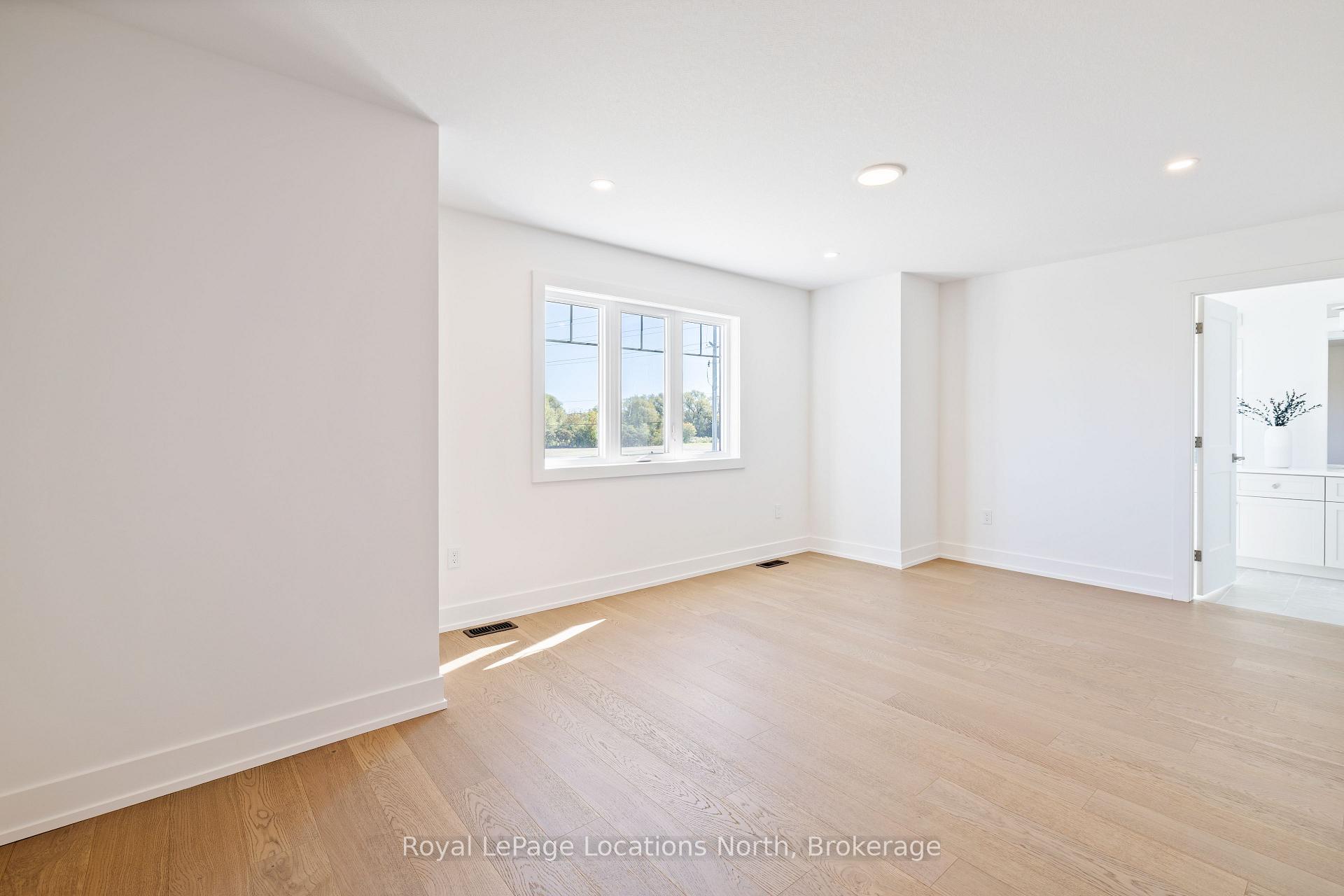 Photo 26 of 42 Swain Crescent, Collingwood — HOMEH