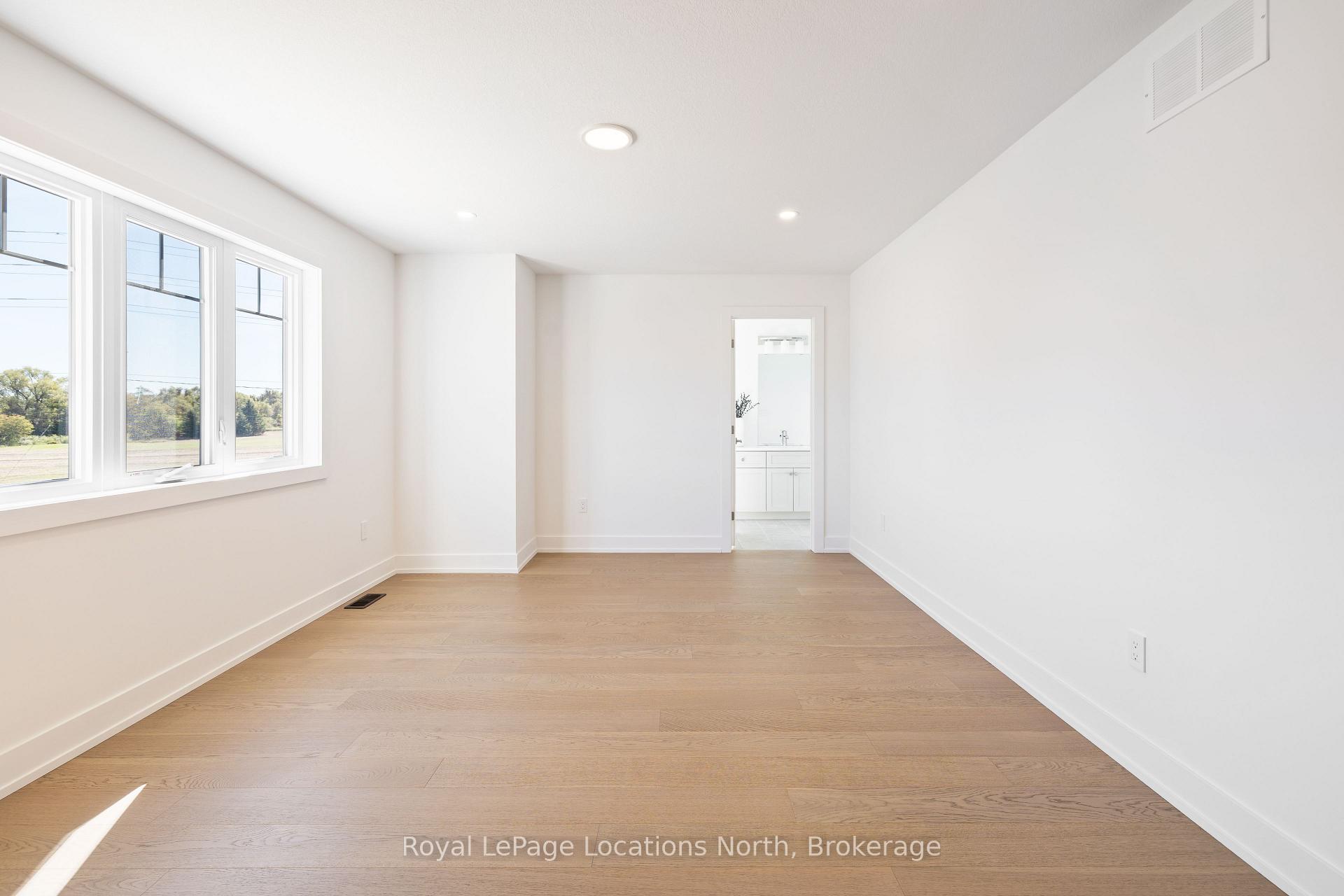 Photo 27 of 42 Swain Crescent, Collingwood — HOMEH