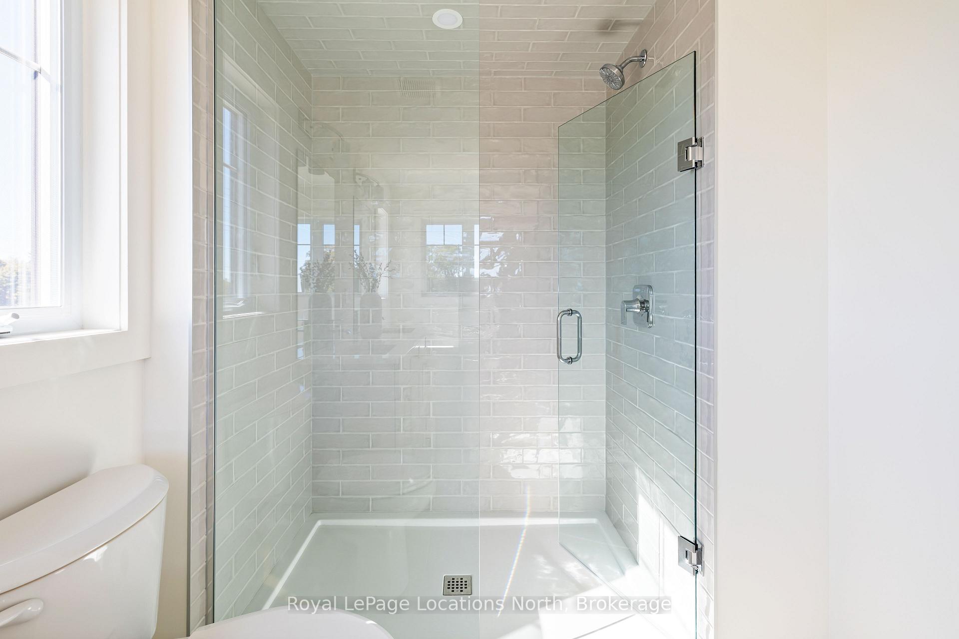 Photo 30 of 42 Swain Crescent, Collingwood — HOMEH