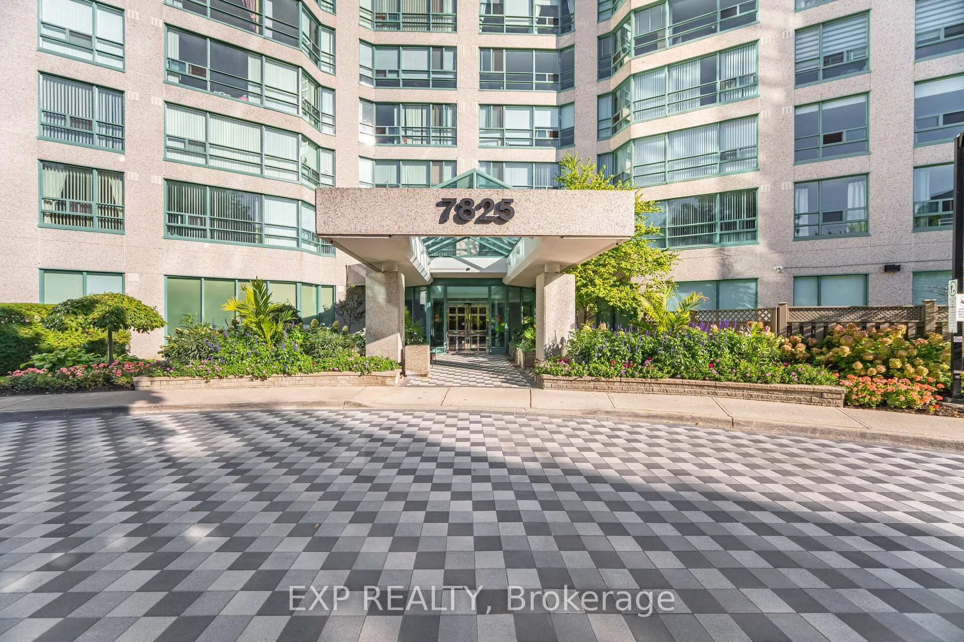 Photo 2 of Unit 613, 7825 Bayview Avenue, Markham, Aileen-Willowbrook — HOMEH