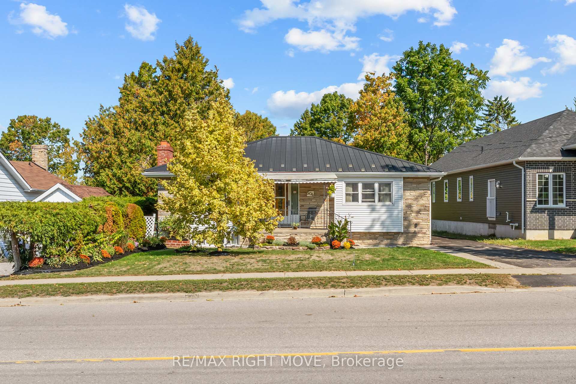 Photo 1 of 504 Simcoe Street, Brock, Beaverton — HOMEH
