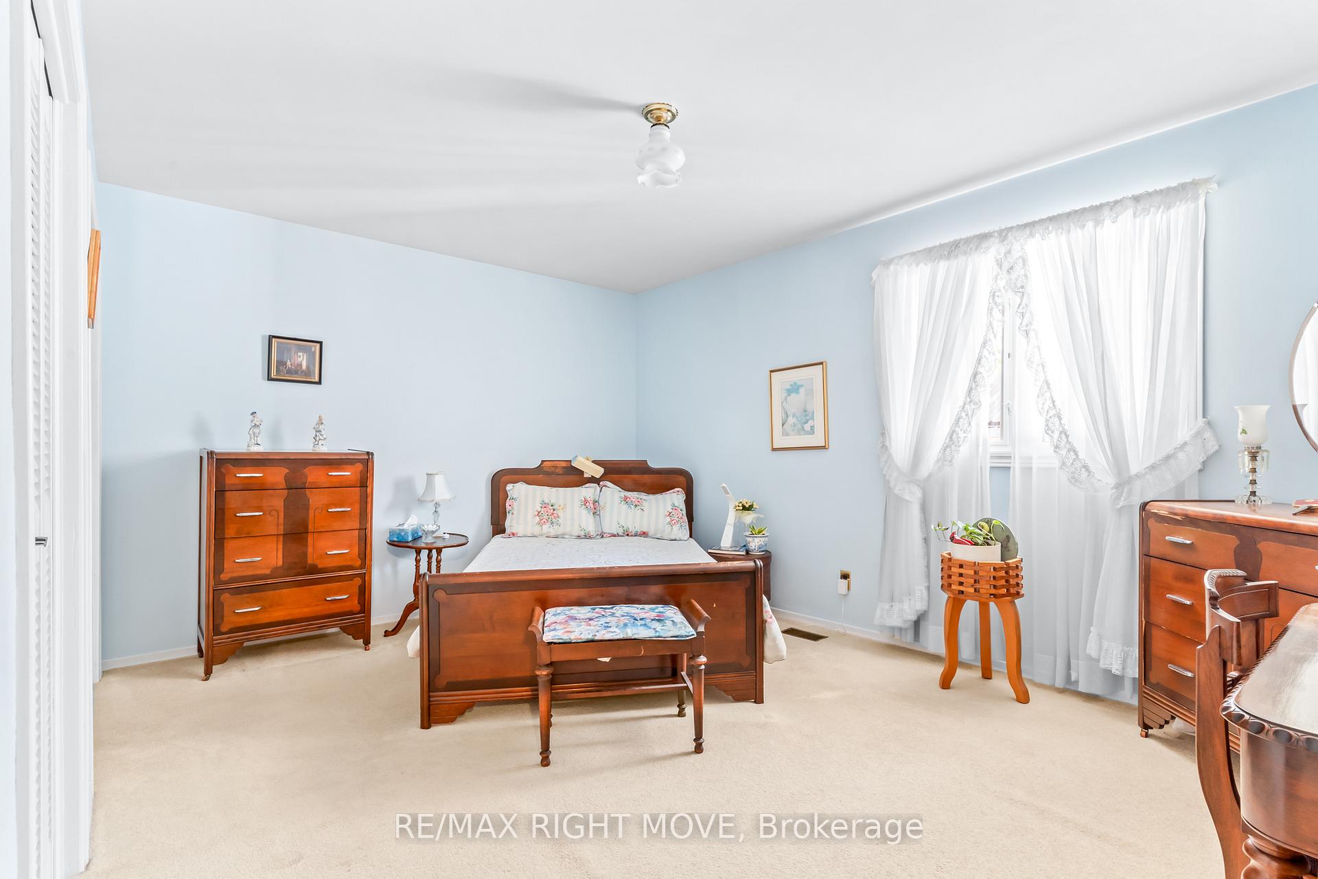 Photo 21 of 504 Simcoe Street, Brock, Beaverton — HOMEH