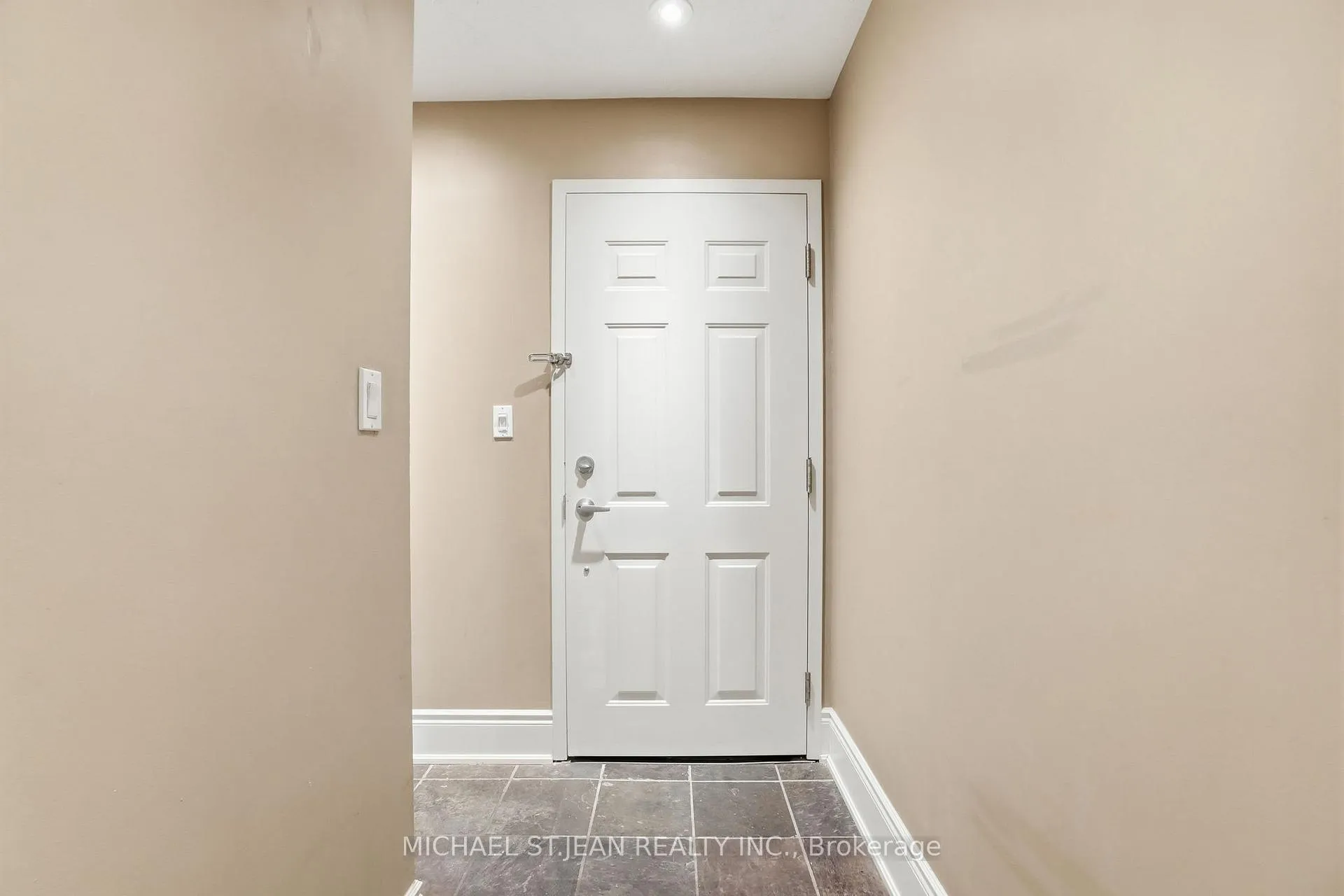 Photo 6 of Unit 306, 283 King Street E, Hamilton, Beasley — HOMEH