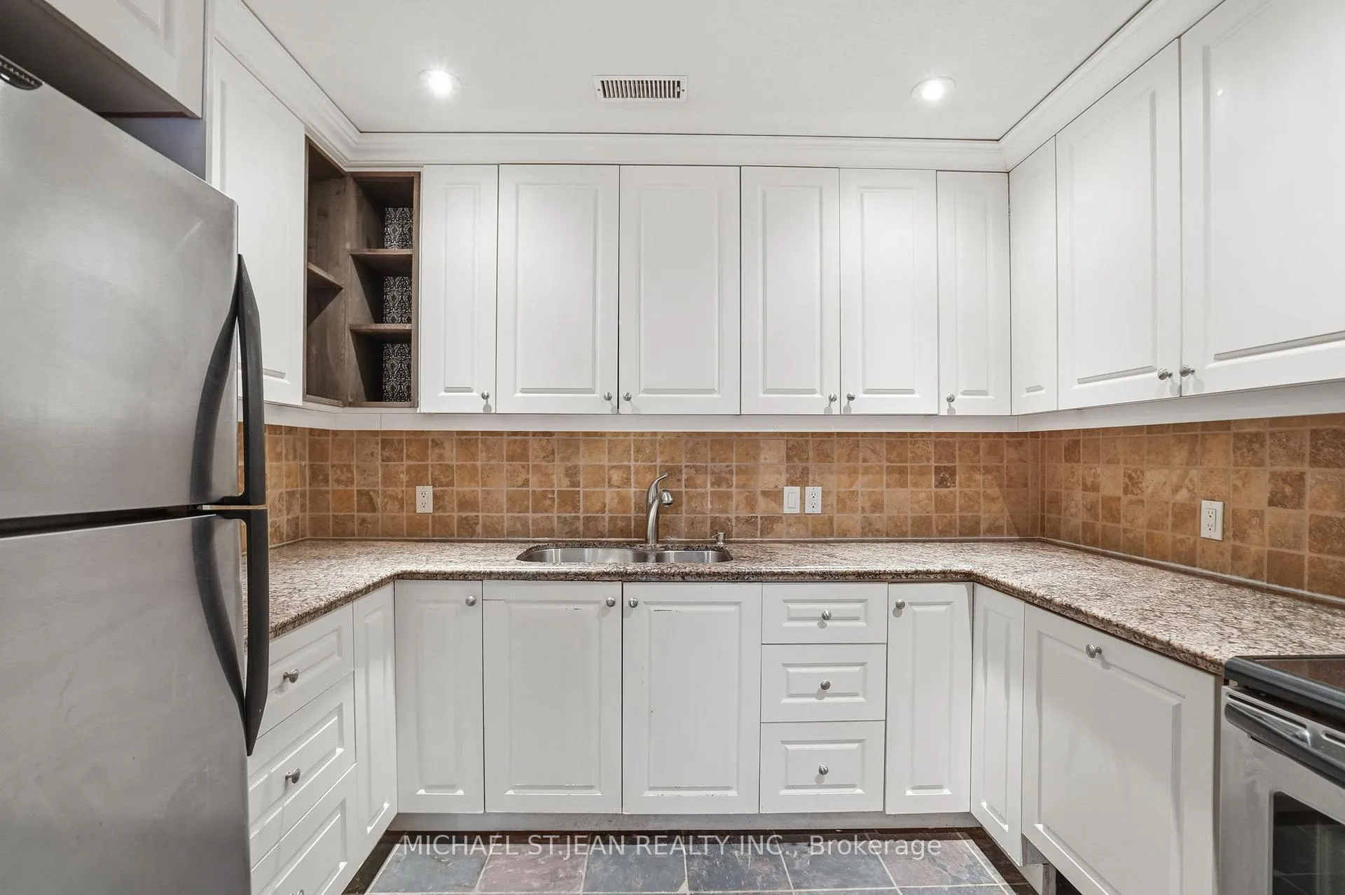 Photo 12 of Unit 306, 283 King Street E, Hamilton, Beasley — HOMEH