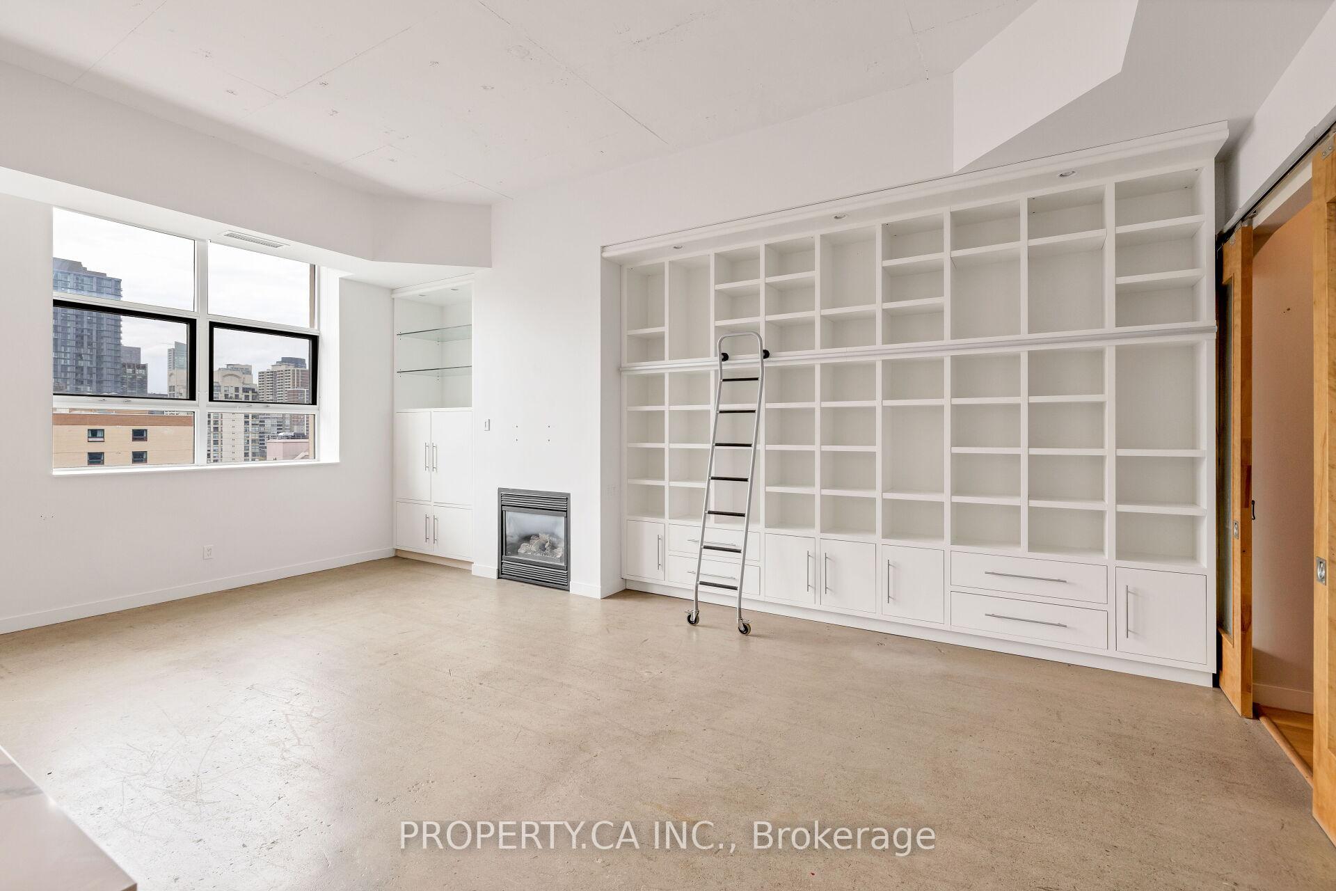 Photo 2 of Unit 1017, 155 Dalhousie Street, Toronto, Church-Yonge Corridor — HOMEH