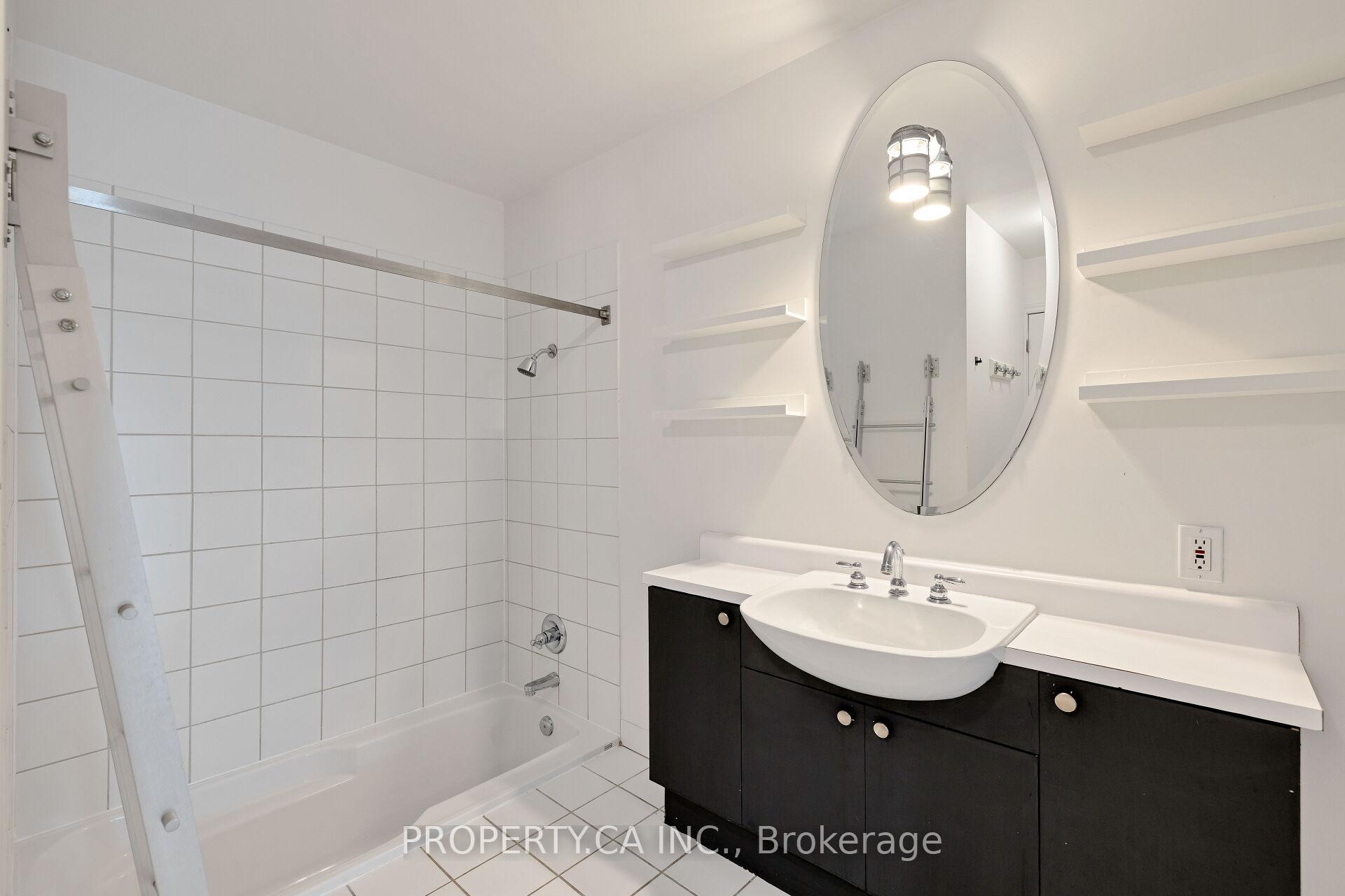 Photo 13 of Unit 1017, 155 Dalhousie Street, Toronto, Church-Yonge Corridor — HOMEH
