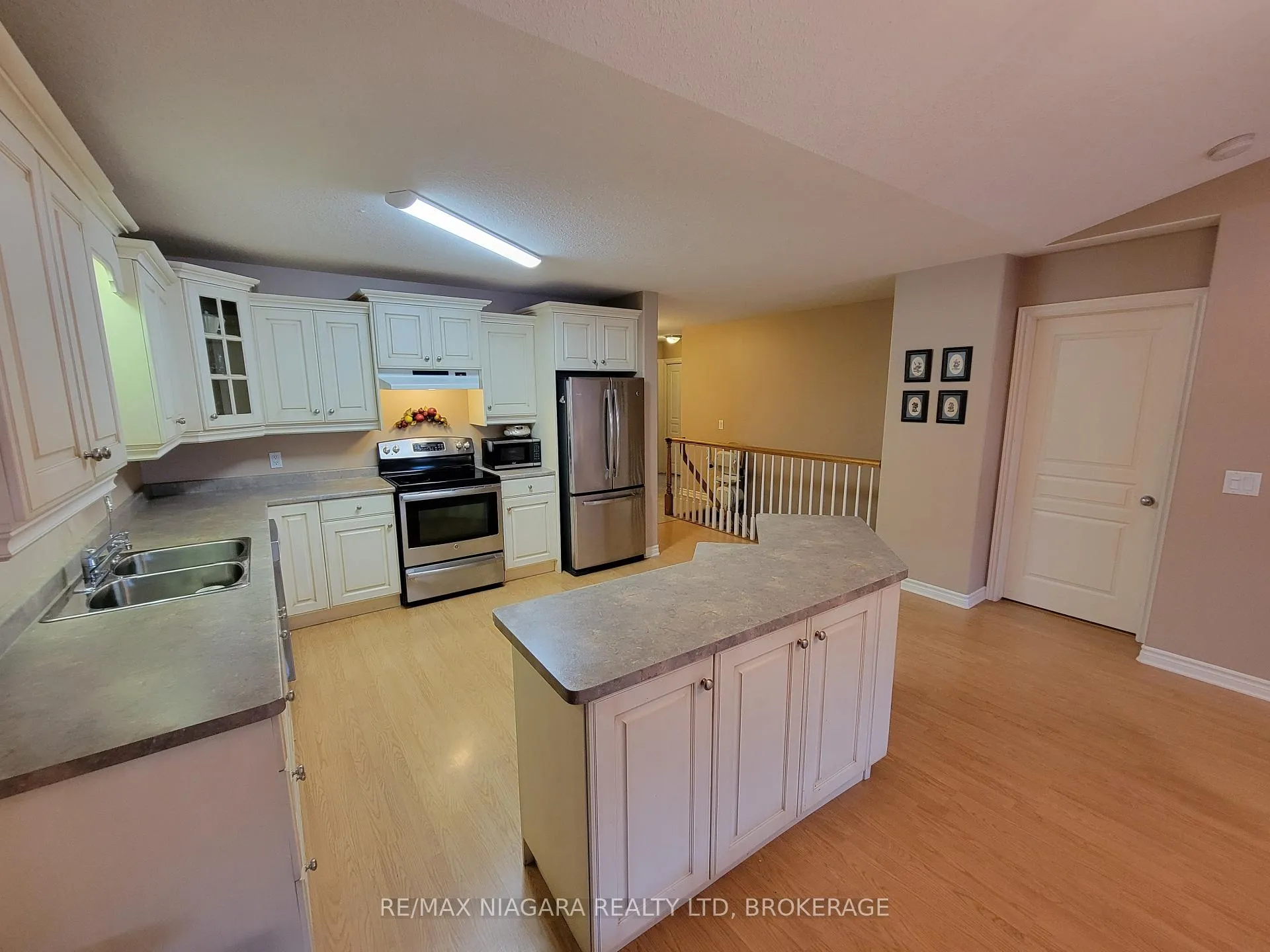 Photo 12 of Unit 35, 605 Welland Avenue, St. Catharines, Carlton/Bunting — HOMEH