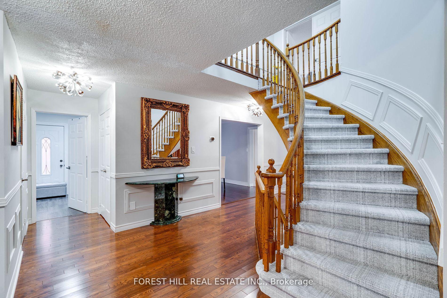 Photo 5 of 48 Haskell Crescent, Aurora, Aurora Highlands — HOMEH