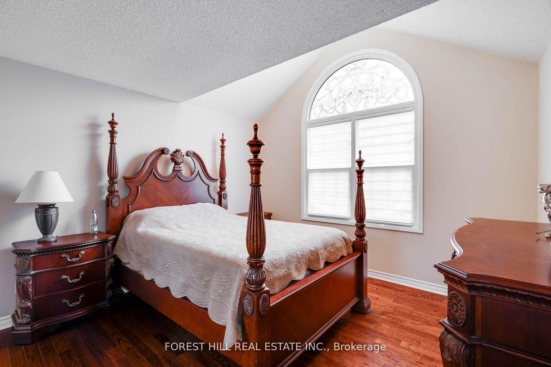 Photo 17 of 48 Haskell Crescent, Aurora, Aurora Highlands — HOMEH