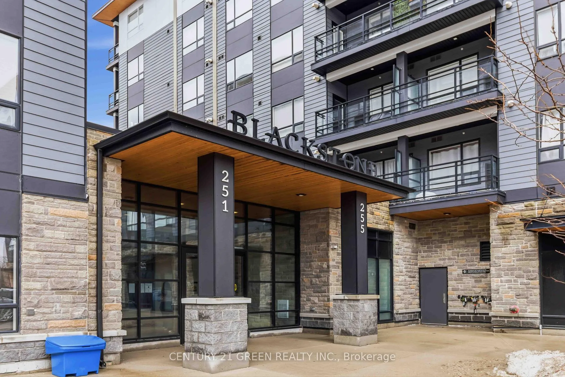 Front of Unit 407, 255 Northfield Drive E