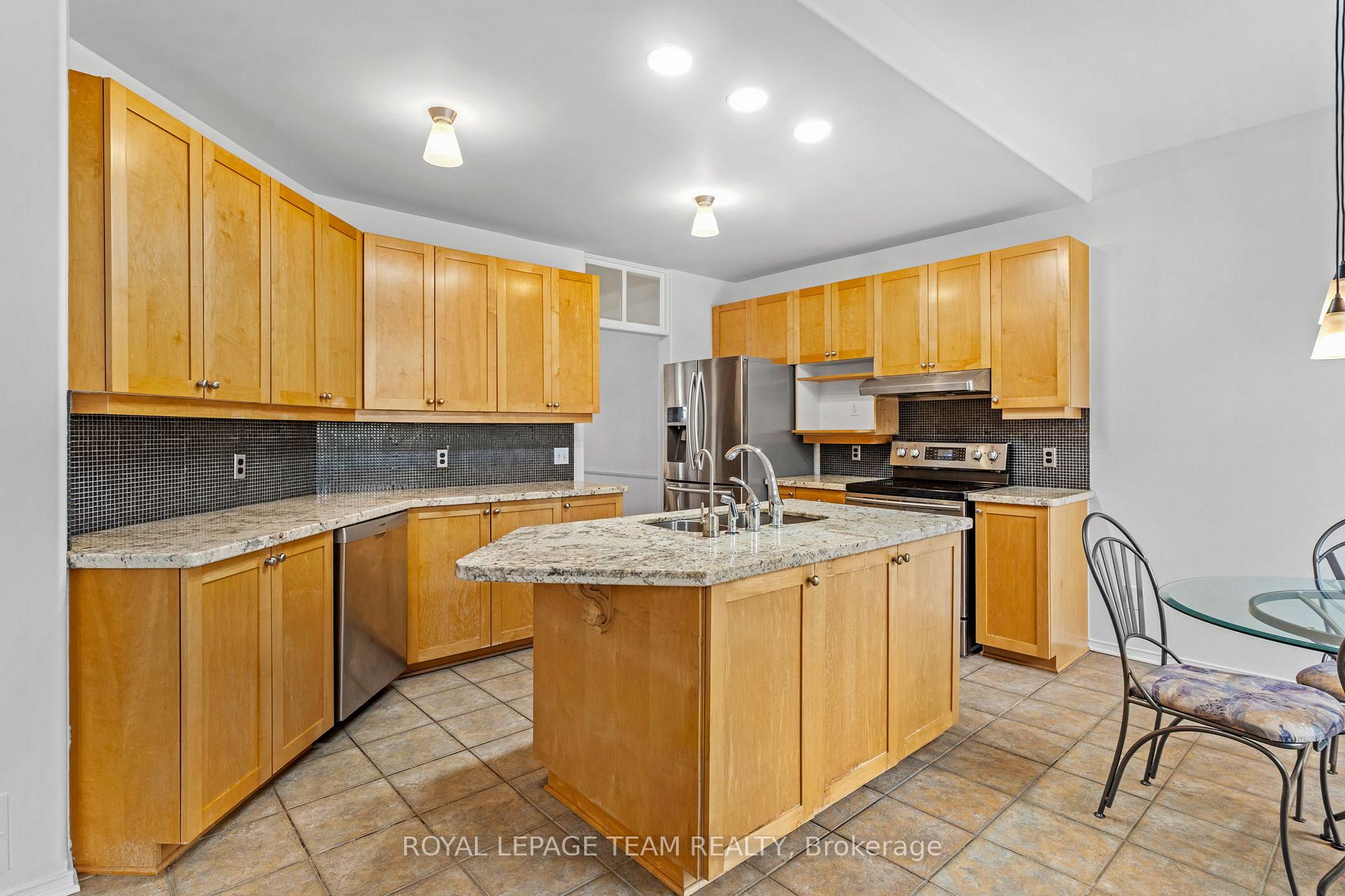 Photo 10 of 144 Windhurst Drive, Ottawa, Barrhaven East — HOMEH
