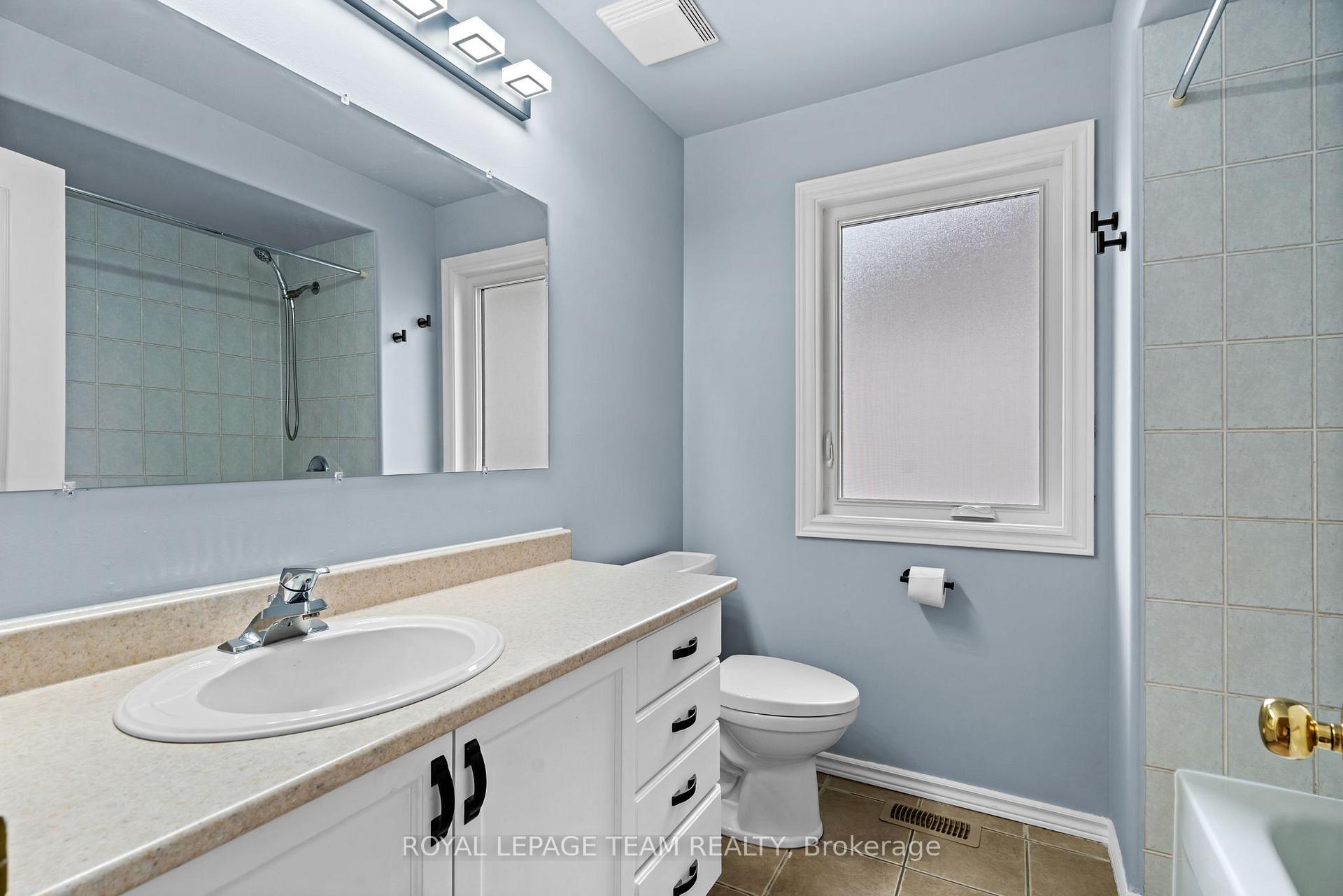 Photo 37 of 144 Windhurst Drive, Ottawa, Barrhaven East — HOMEH