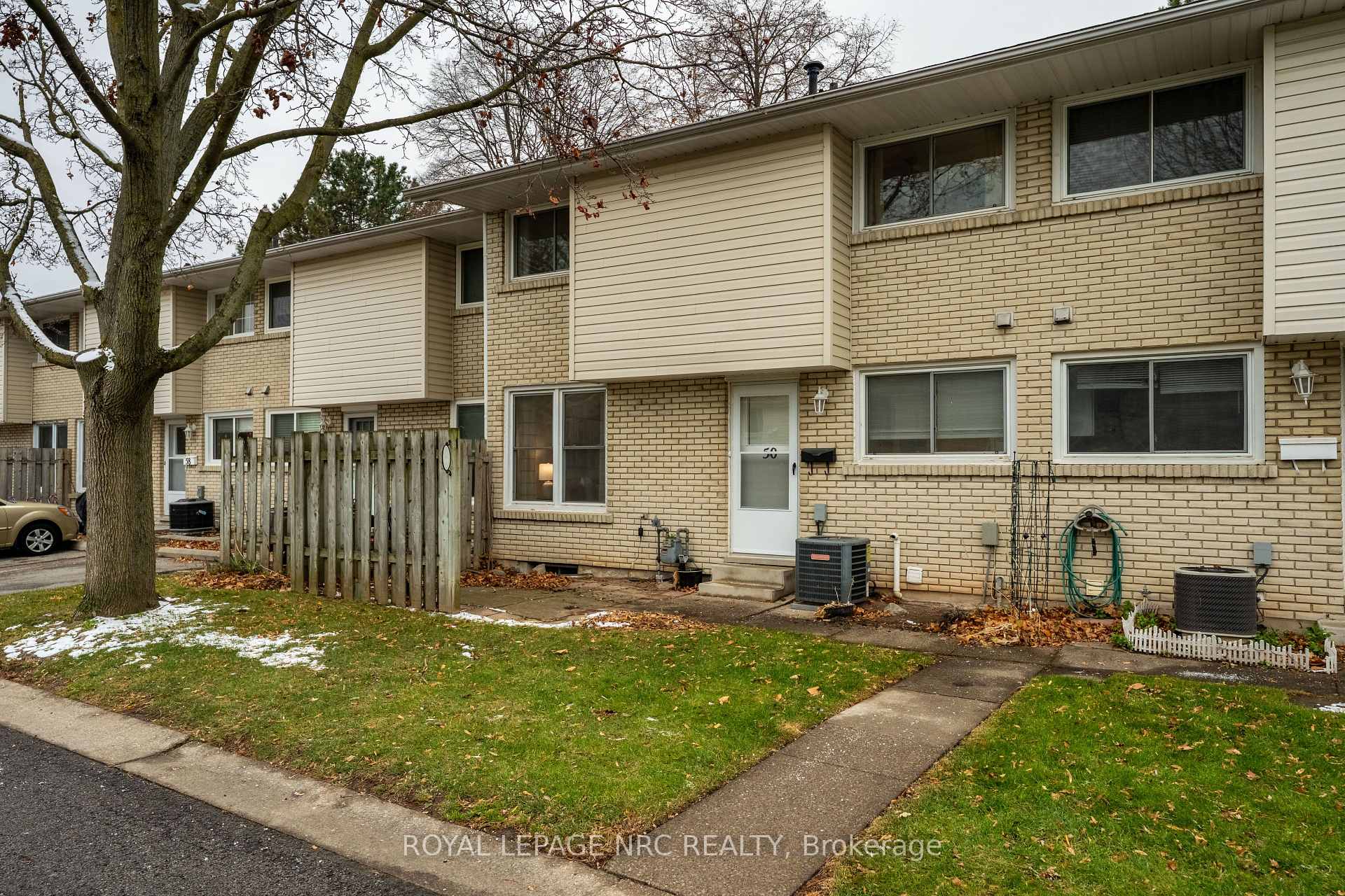 Photo 3 of Unit 50, 151 Parnell Road, St. Catharines, Vine/Linwell — HOMEH