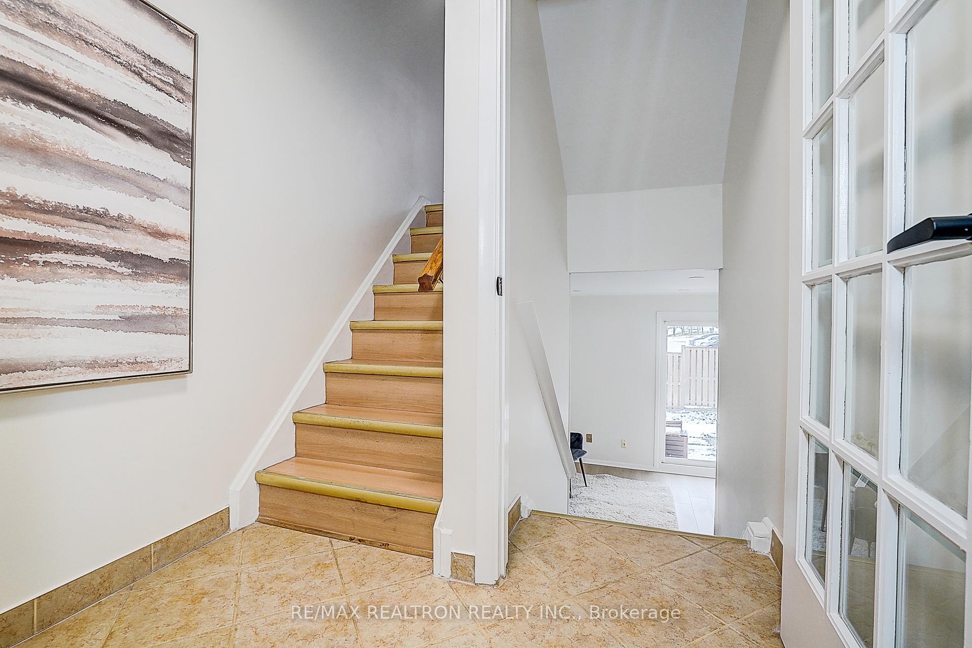 Photo 4 of 4 Thatchers Mill Way, Markham, Bullock — HOMEH