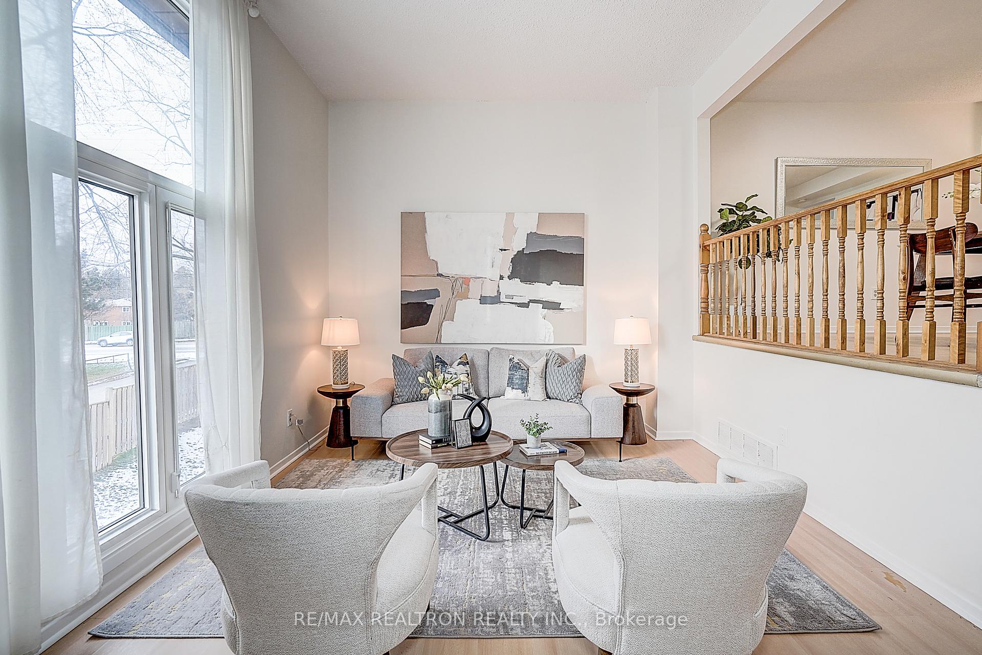 Photo 6 of 4 Thatchers Mill Way, Markham, Bullock — HOMEH