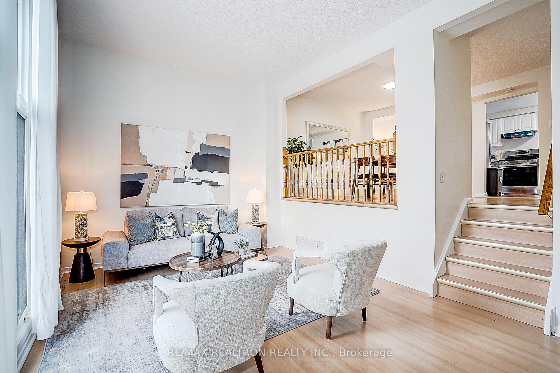Photo 7 of 4 Thatchers Mill Way, Markham, Bullock — HOMEH