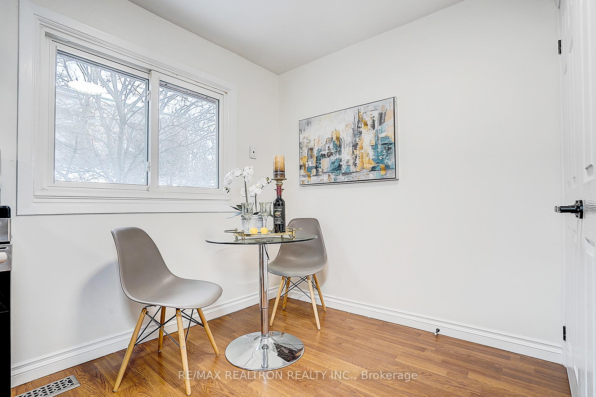 Photo 17 of 4 Thatchers Mill Way, Markham, Bullock — HOMEH