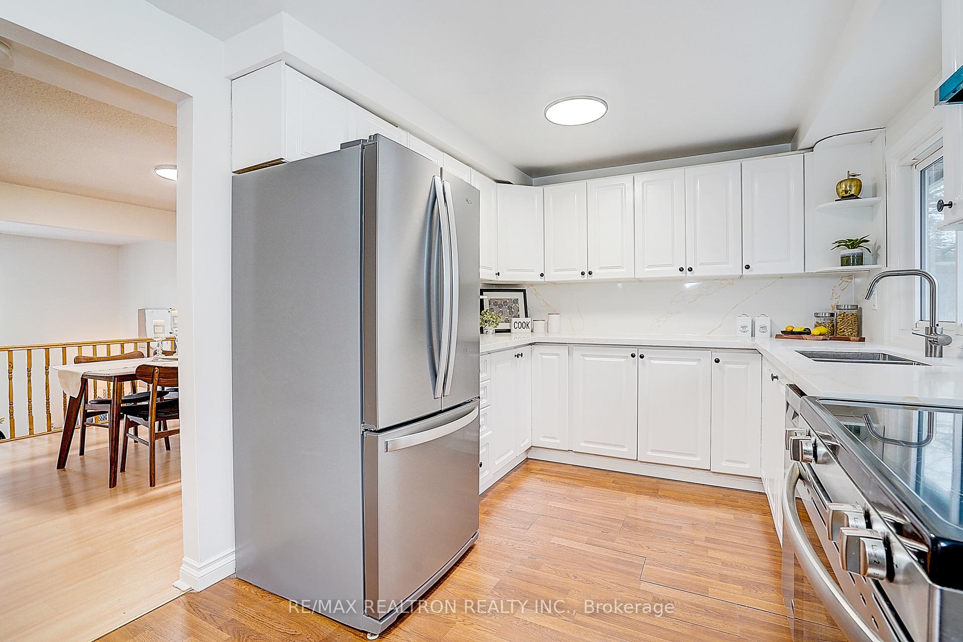 Photo 18 of 4 Thatchers Mill Way, Markham, Bullock — HOMEH