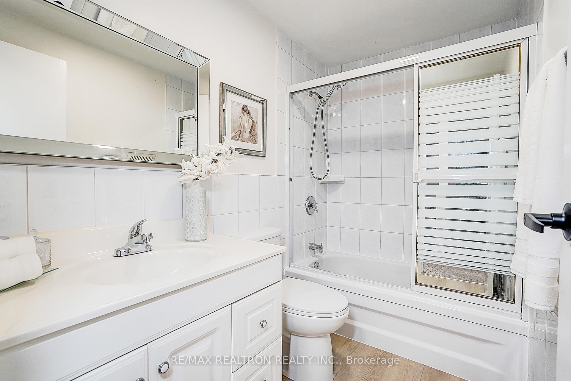 Photo 33 of 4 Thatchers Mill Way, Markham, Bullock — HOMEH