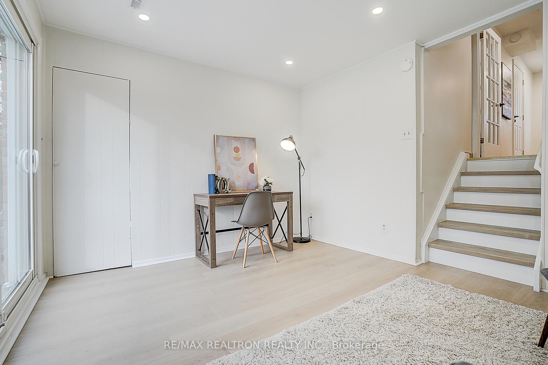 Photo 37 of 4 Thatchers Mill Way, Markham, Bullock — HOMEH