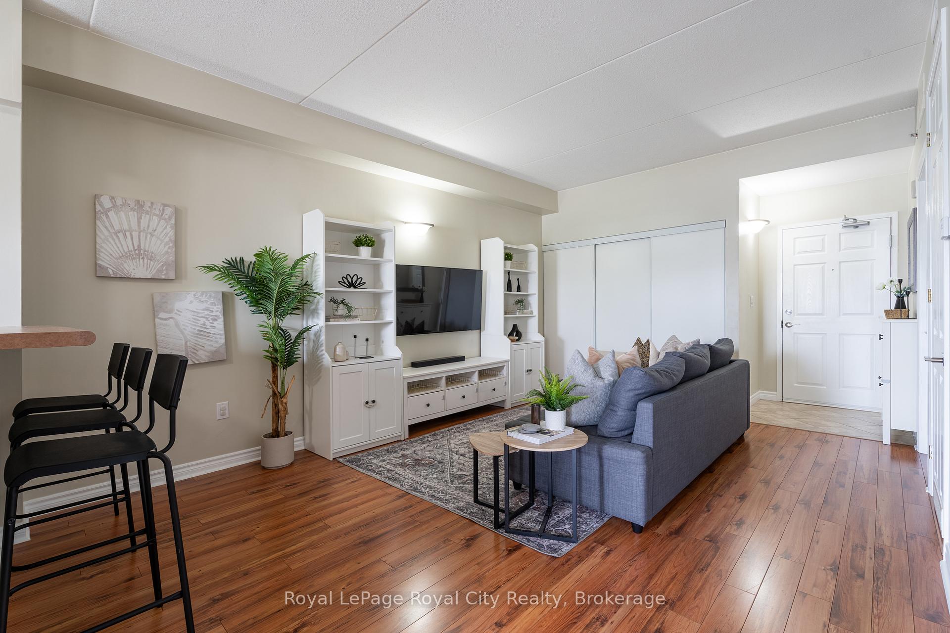 Photo 5 of Unit 110, 308 Watson Parkway N, Guelph, Grange Road — HOMEH