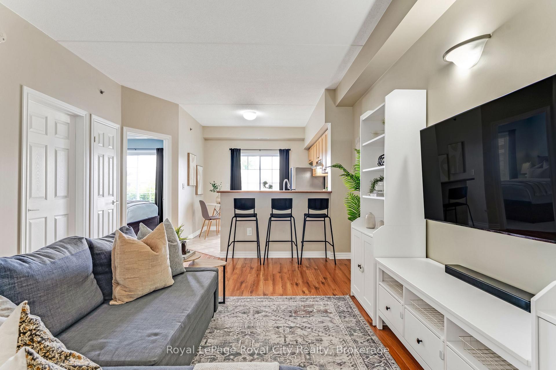 Photo 7 of Unit 110, 308 Watson Parkway N, Guelph, Grange Road — HOMEH
