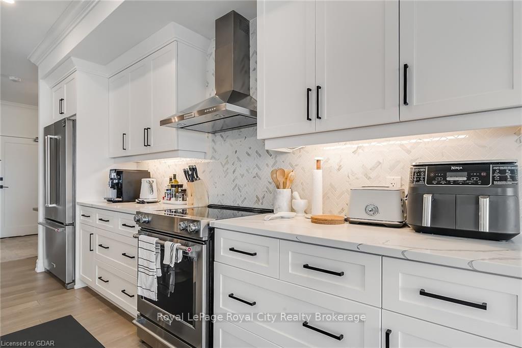 Photo 12 of Unit 611, 1880 Gordon Street, Guelph, Pineridge/Westminster Woods — HOMEH