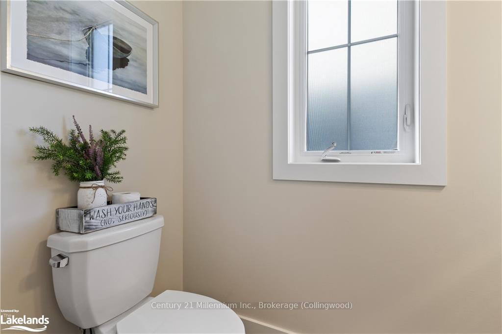 Photo 18 of 331 Yellow Birch Crescent, Blue Mountains — HOMEH