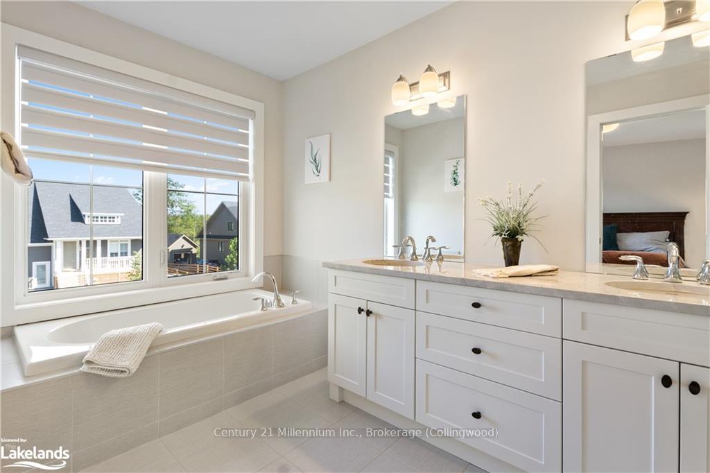 Photo 23 of 331 Yellow Birch Crescent, Blue Mountains — HOMEH