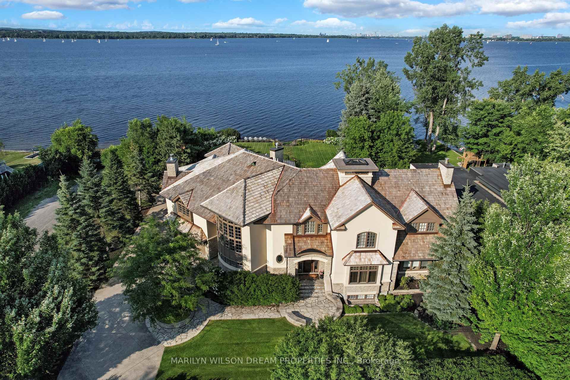 Photo 5 of 113 Grandview Road, Ottawa, Crystal Bay/Rocky Point — HOMEH