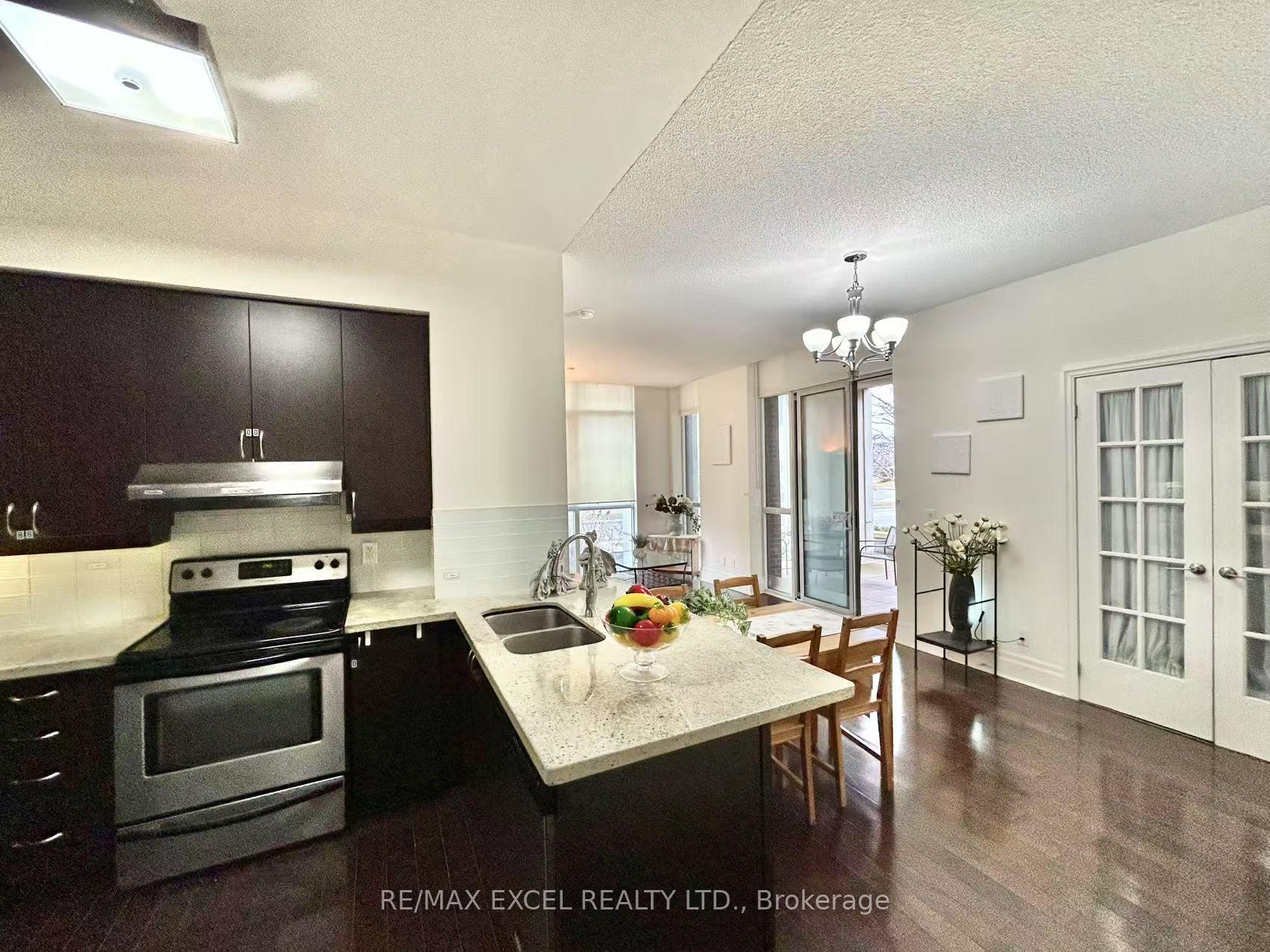 Photo 14 of Unit 110, 1 Upper Duke Crescent, Markham, Unionville — HOMEH