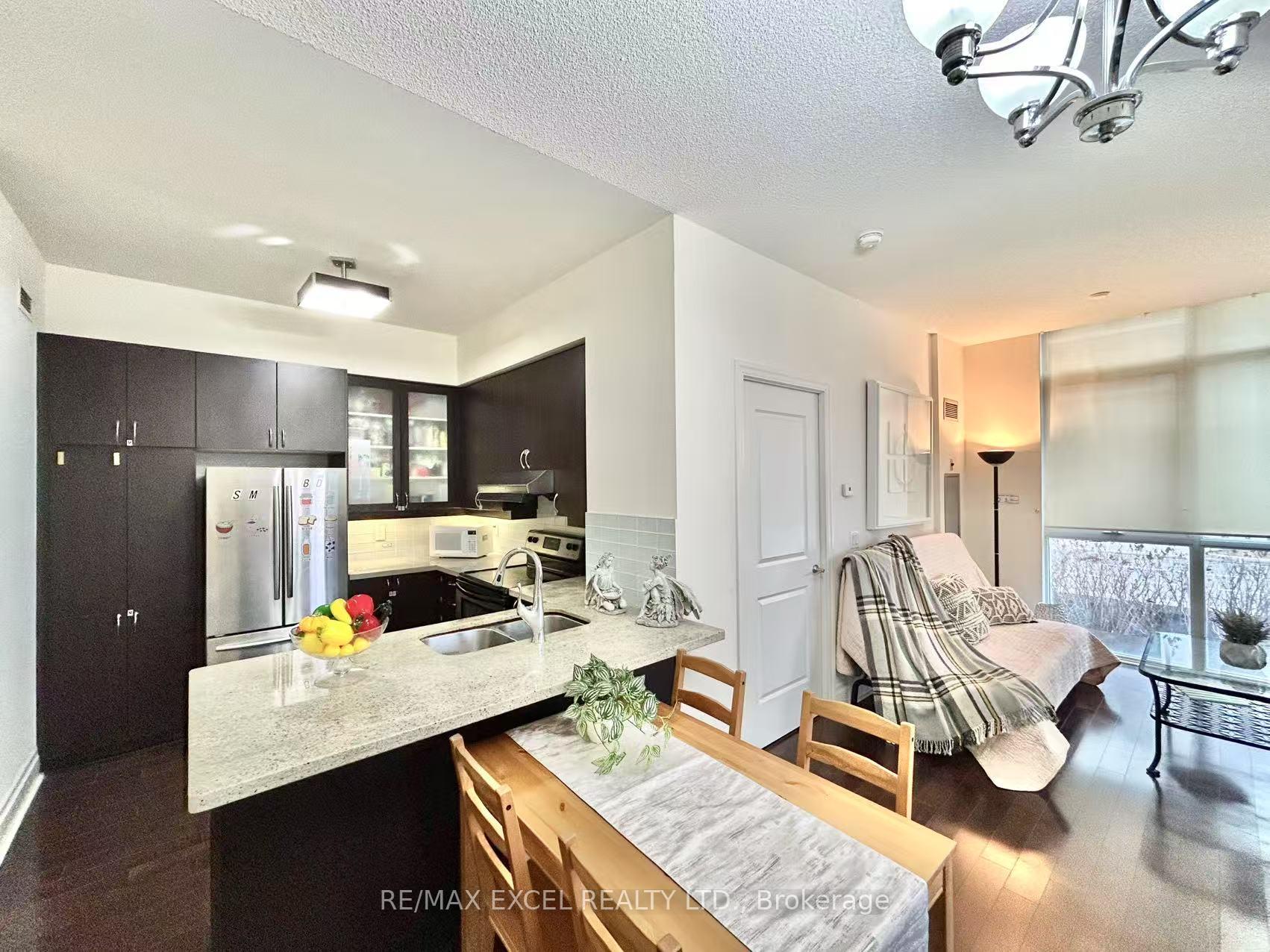 Photo 16 of Unit 110, 1 Upper Duke Crescent, Markham, Unionville — HOMEH