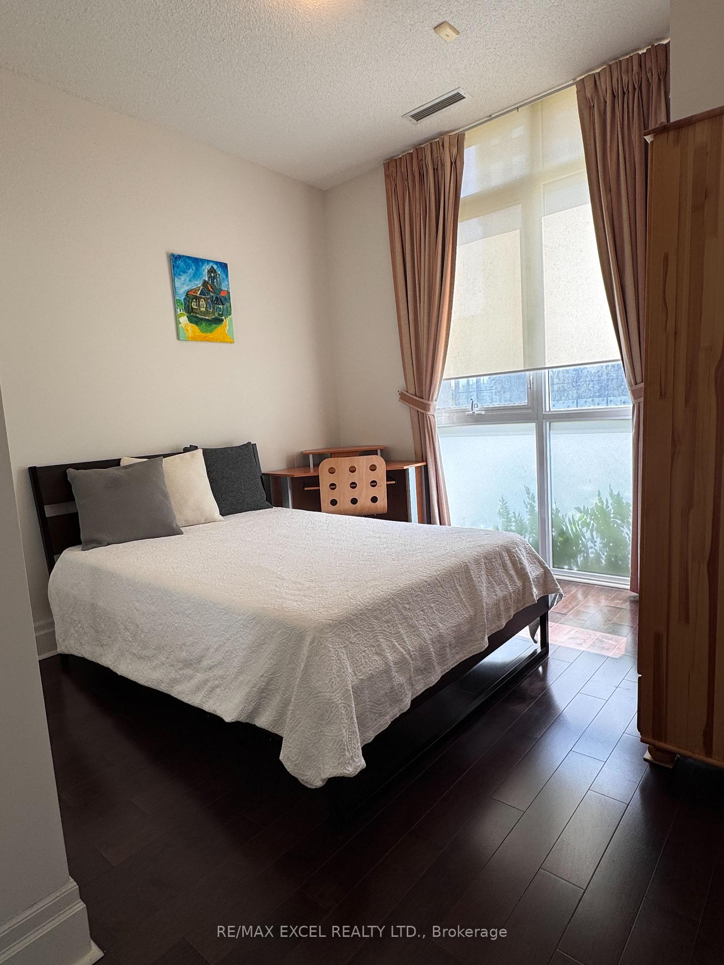 Photo 25 of Unit 110, 1 Upper Duke Crescent, Markham, Unionville — HOMEH