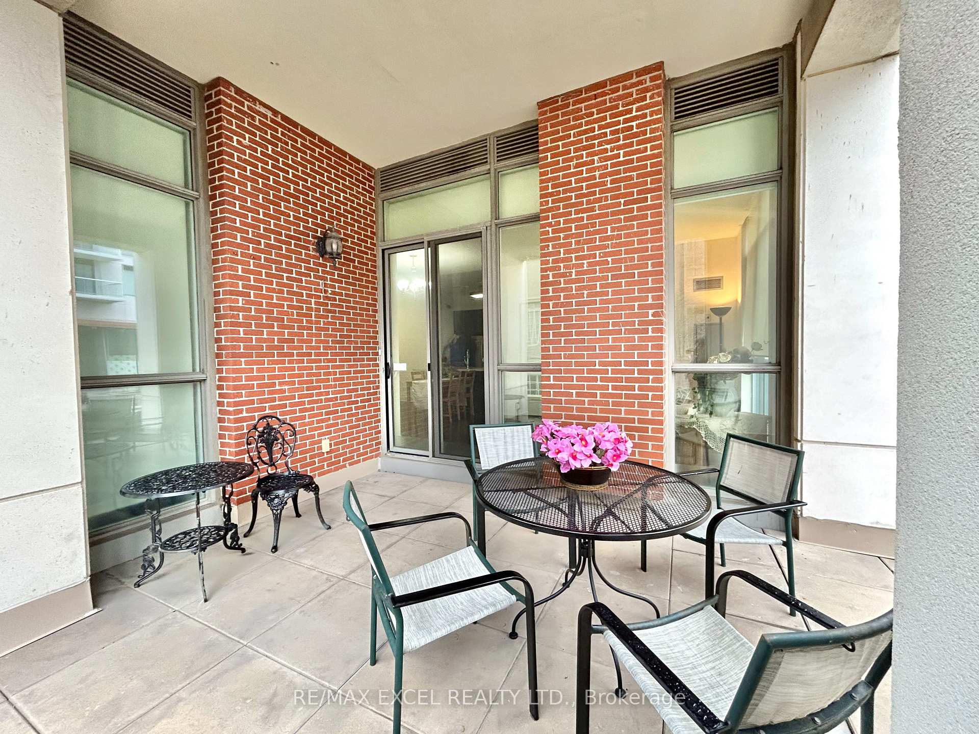 Photo 37 of Unit 110, 1 Upper Duke Crescent, Markham, Unionville — HOMEH