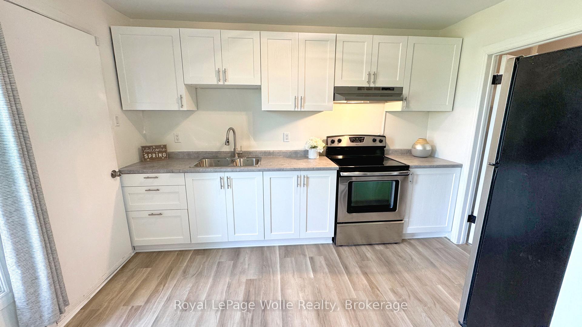 Photo 9 of 37 St. Charles Place, Huron East, Vanastra — HOMEH