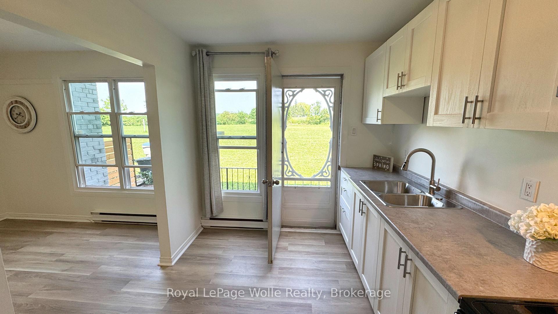 Photo 26 of 37 St. Charles Place, Huron East, Vanastra — HOMEH