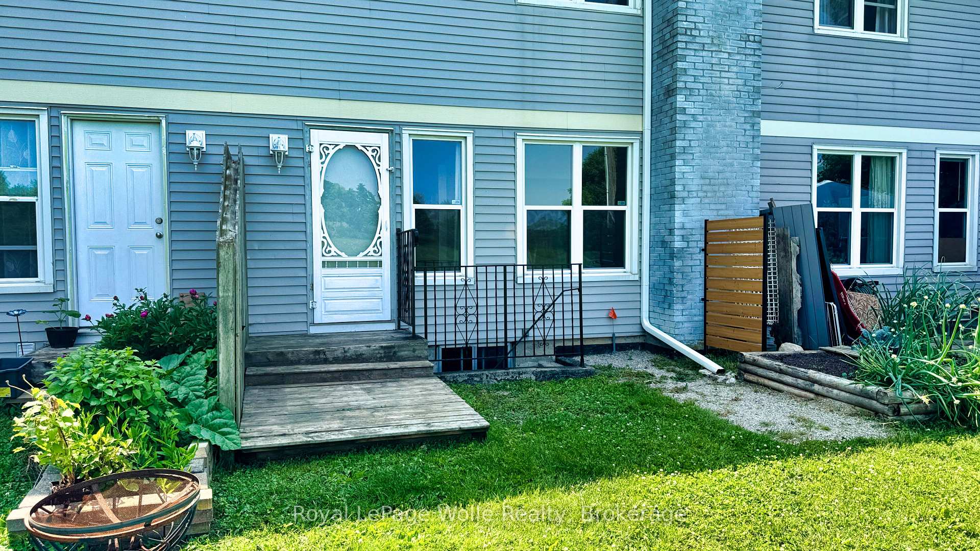 Photo 27 of 37 St. Charles Place, Huron East, Vanastra — HOMEH